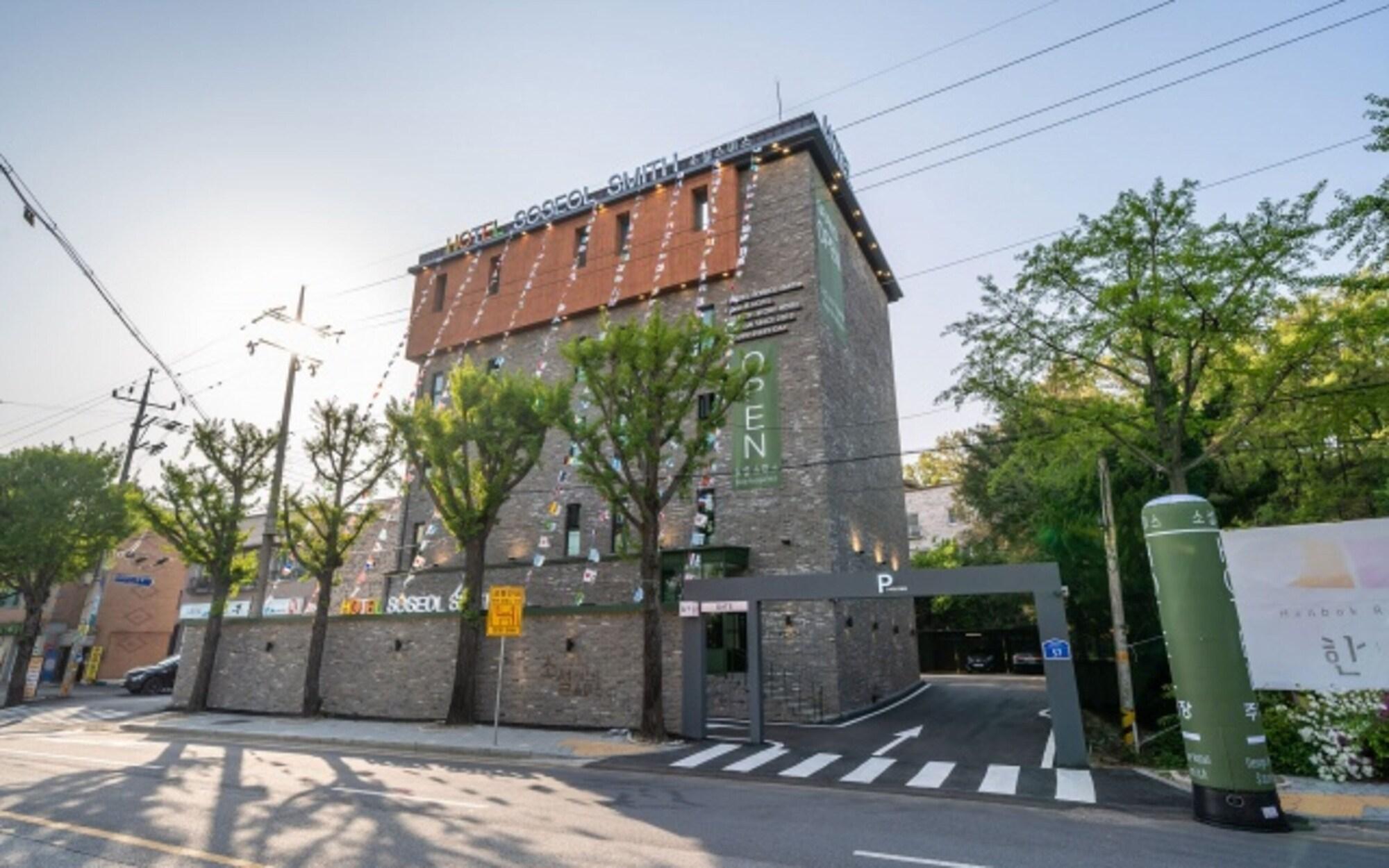 Varios Soseol Smith Hotel