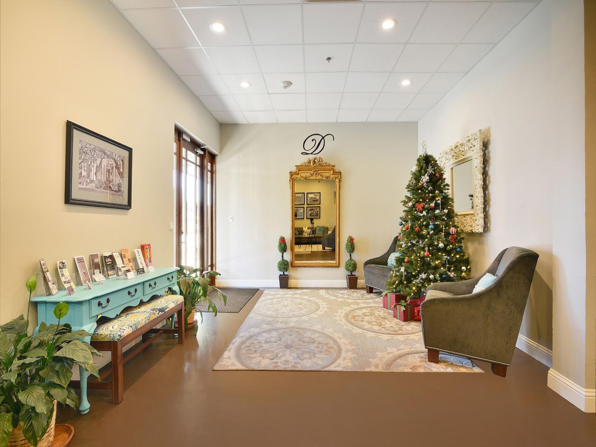 Vista Lobby The Dilworth Inn