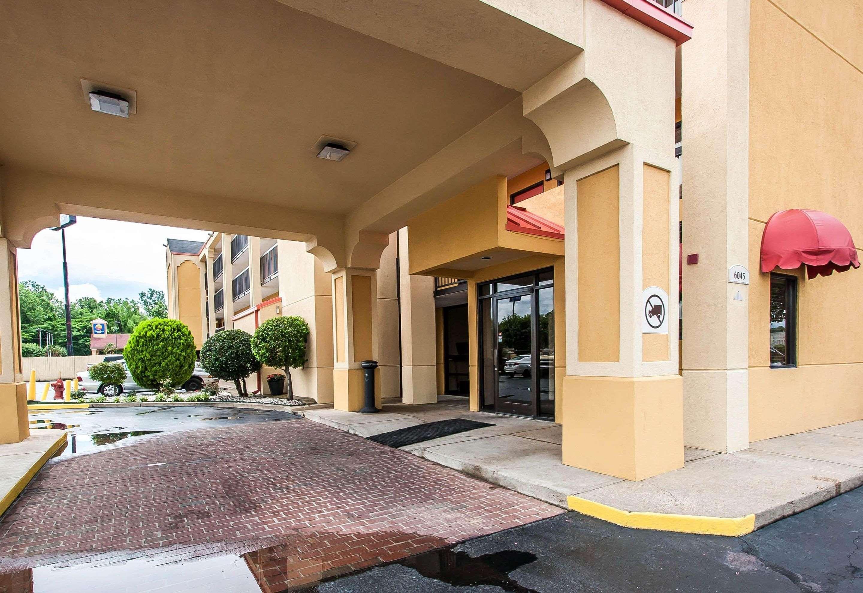 Vista Exterior Econo Lodge Inn & Suites Memphis East