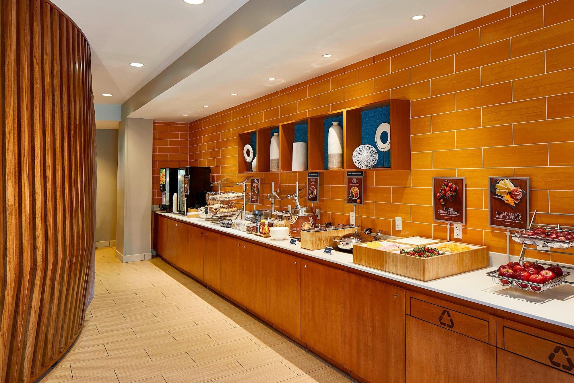 Restaurant SpringHill Suites by Marriott Atlanta Airport Gateway