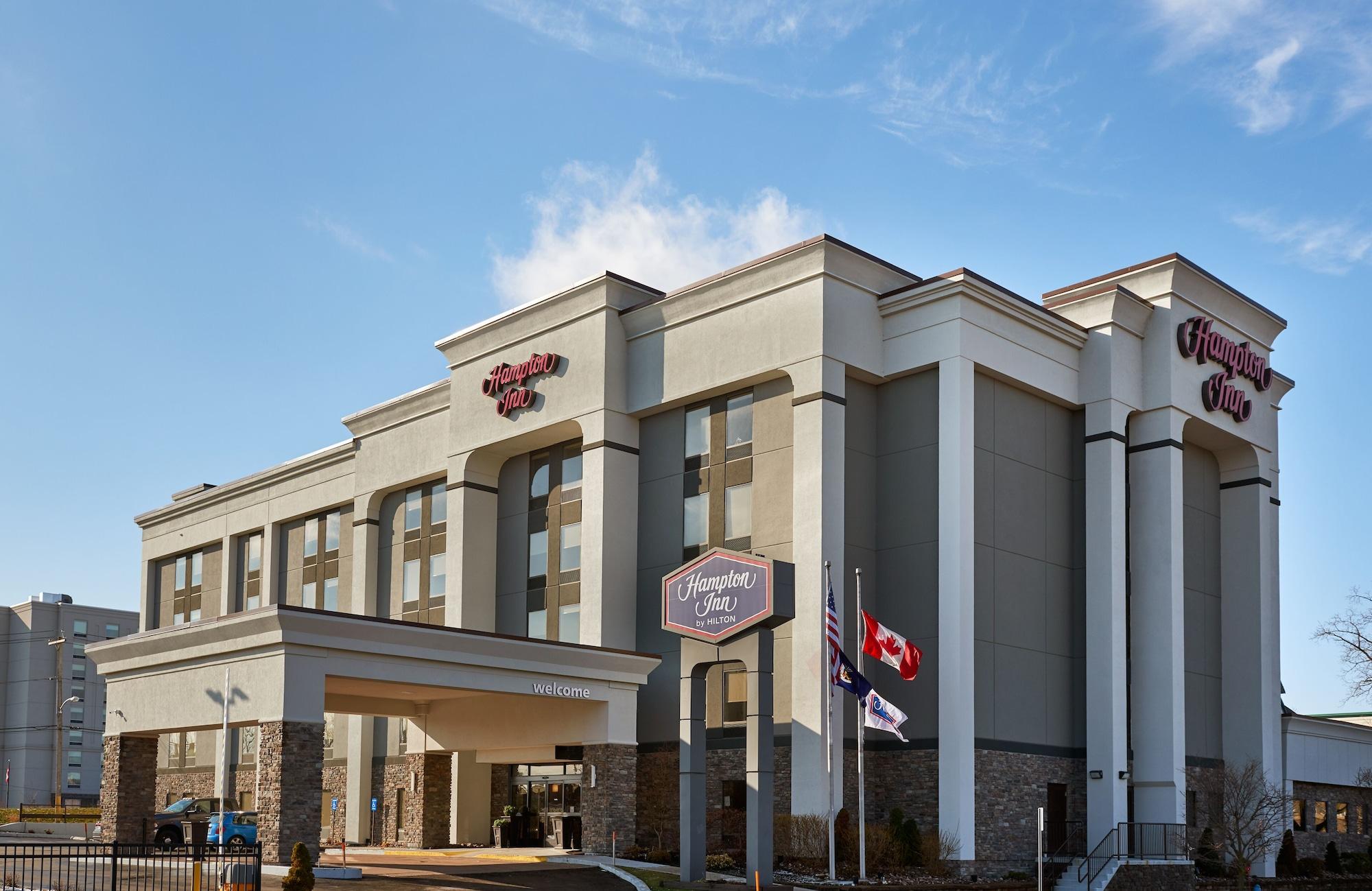 Vista Exterior Hampton Inn Niagara Falls