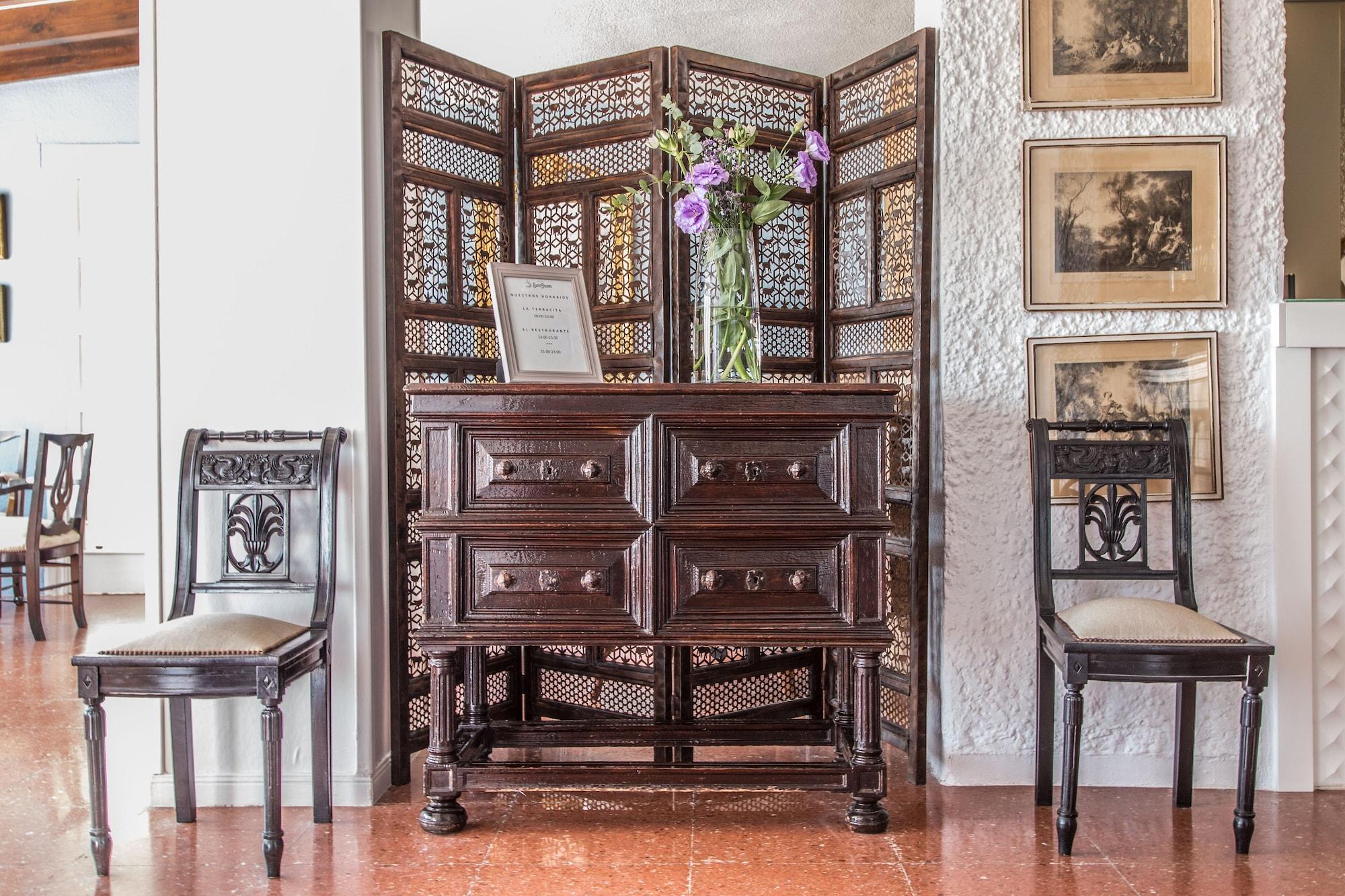 Vista Lobby Hostal San Juan