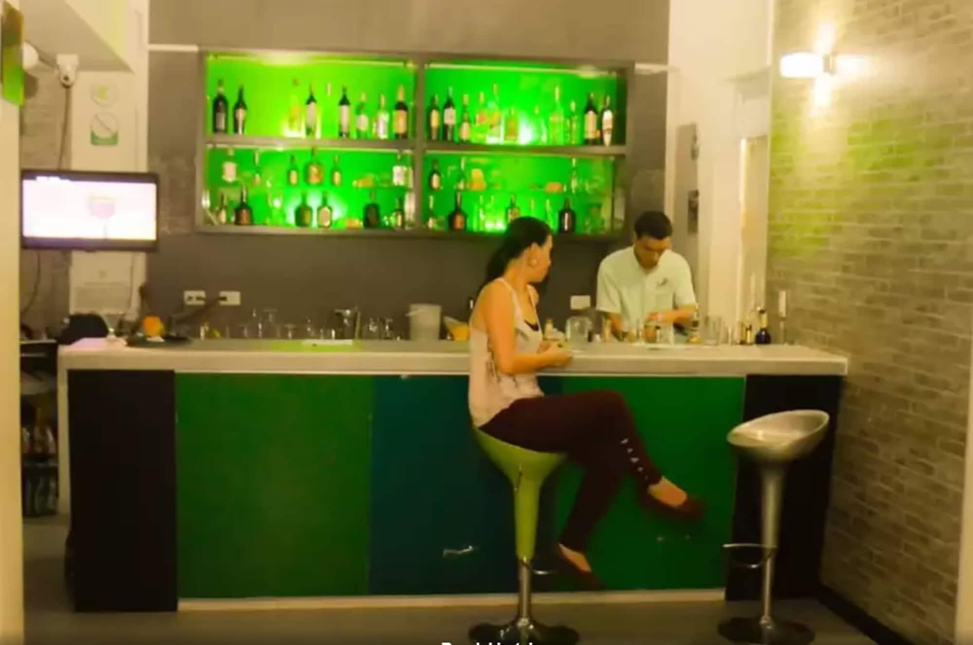 Bar/Salón Waira Suites Hotel