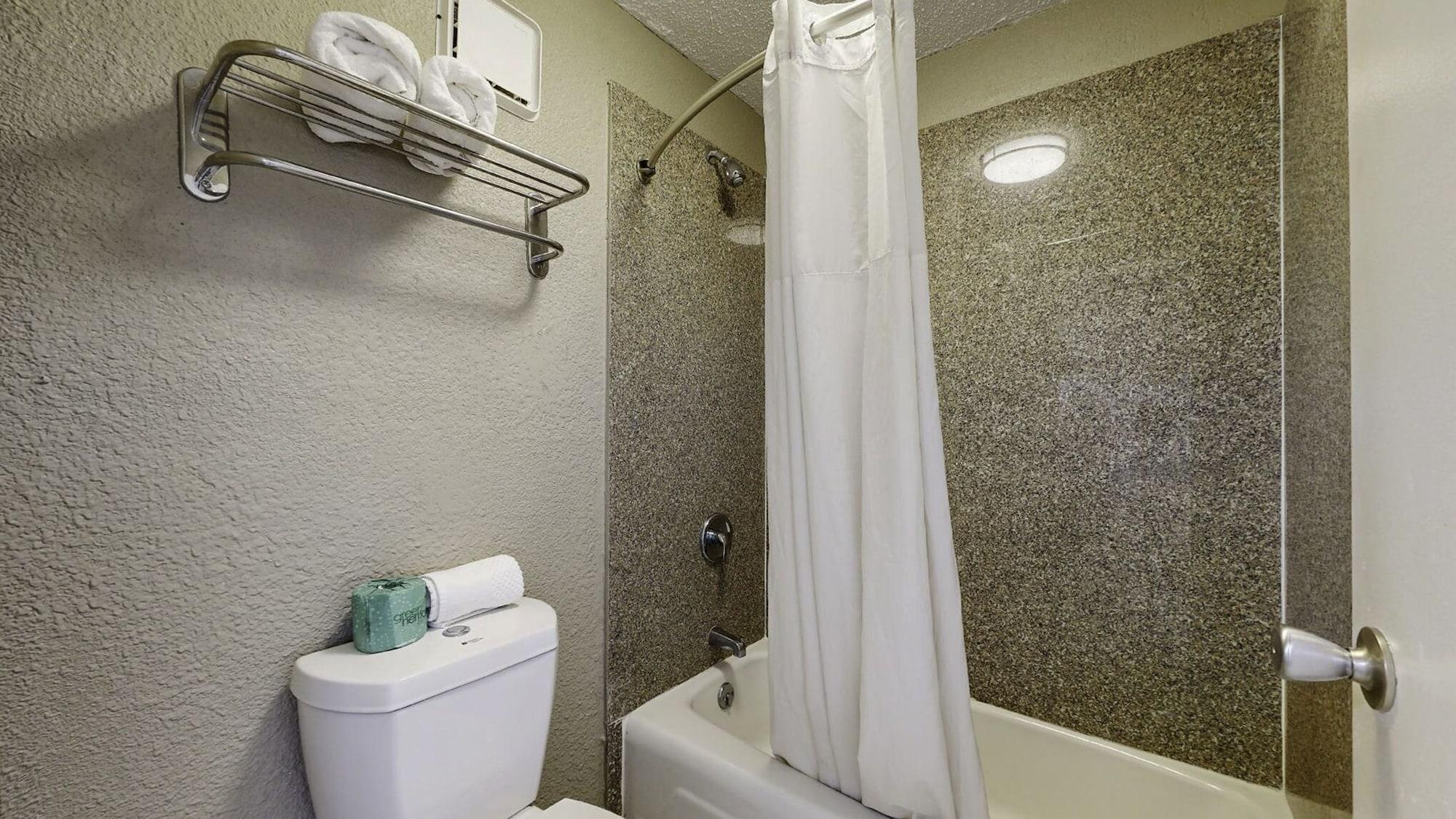 Habitación Days Inn by Wyndham Orlando Downtown