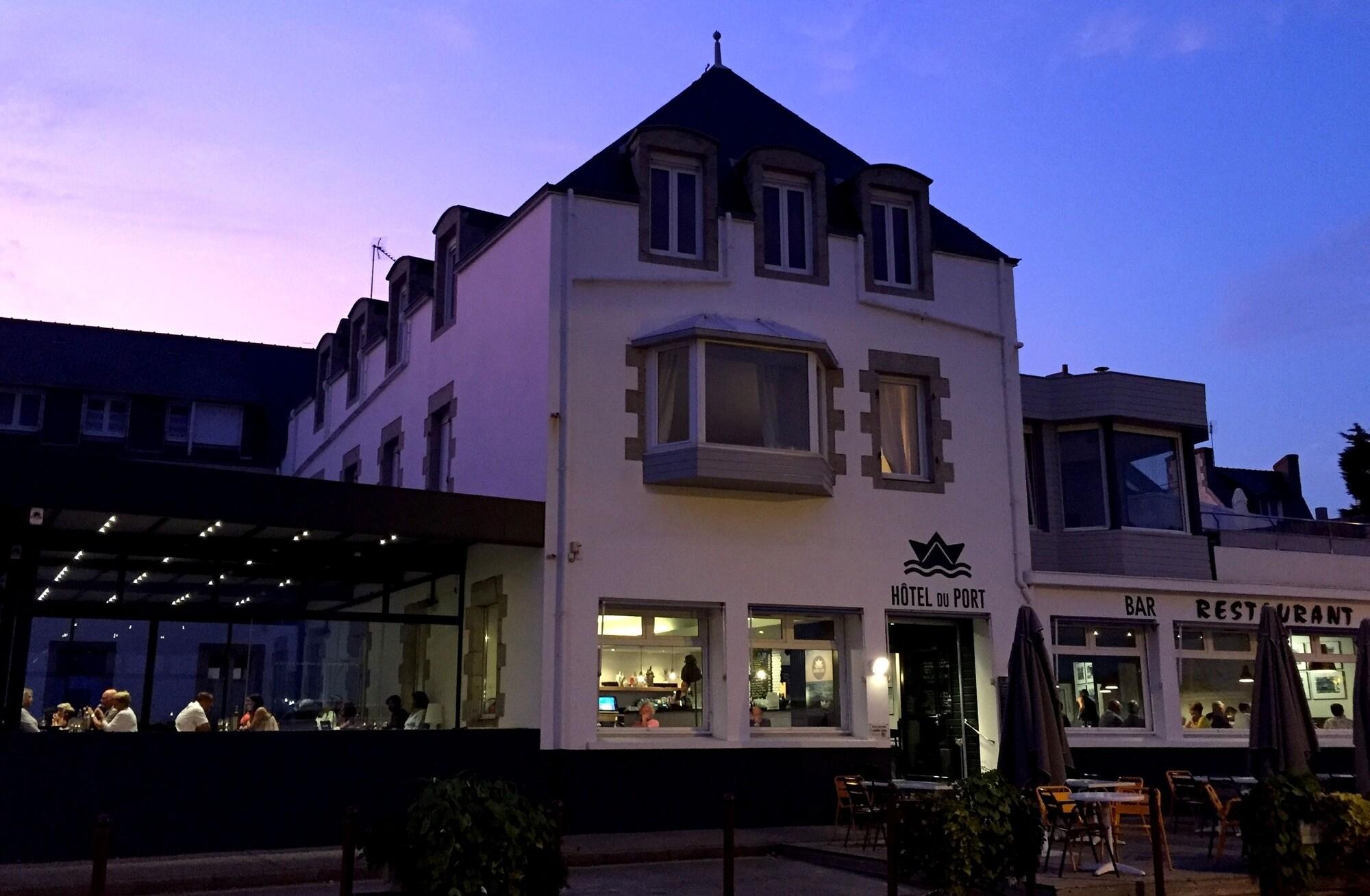 Vista Exterior Hotel du Port