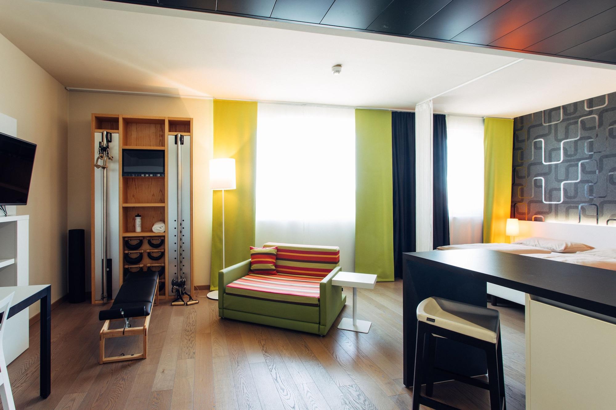 Gimnasio harry’s home München Moosach hotel & apartments