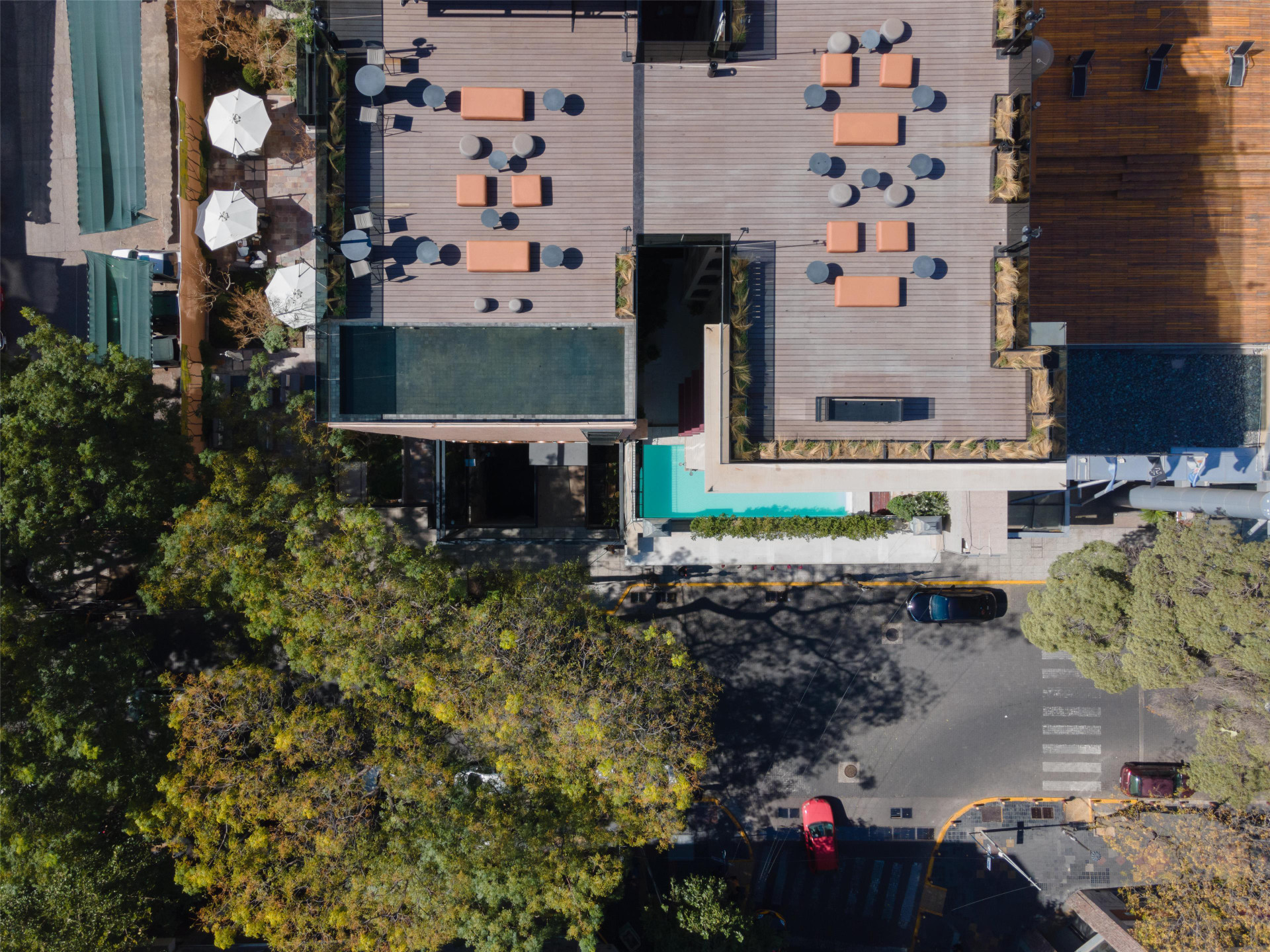 Vista Exterior Hualta Hotel Mendoza, Curio Collection By Hilton