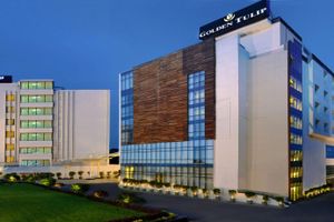 Alojamiento - Golden Tulip Lucknow