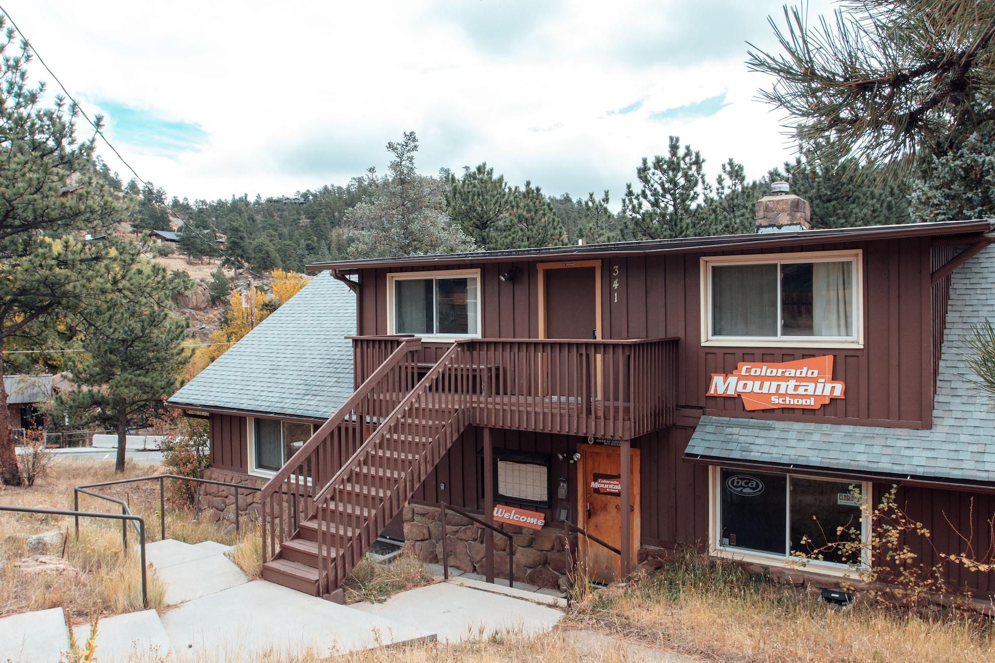 Equipamiento de Habitación Estes Park Adventure Hostel
