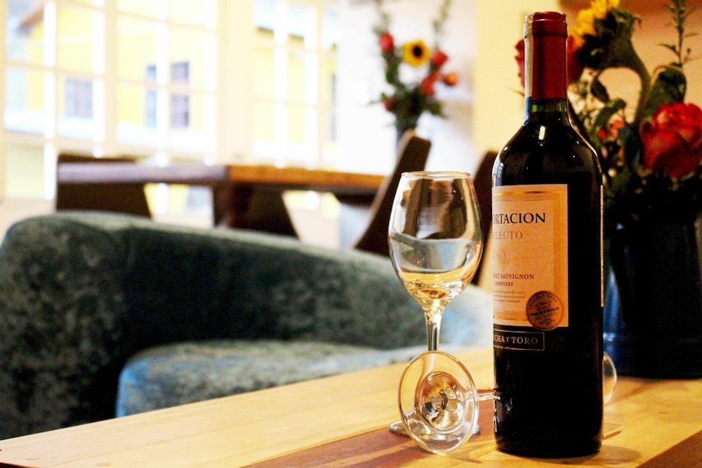 Bar/Salón Old Town Quito Suites, Apartments & Boutique hotel