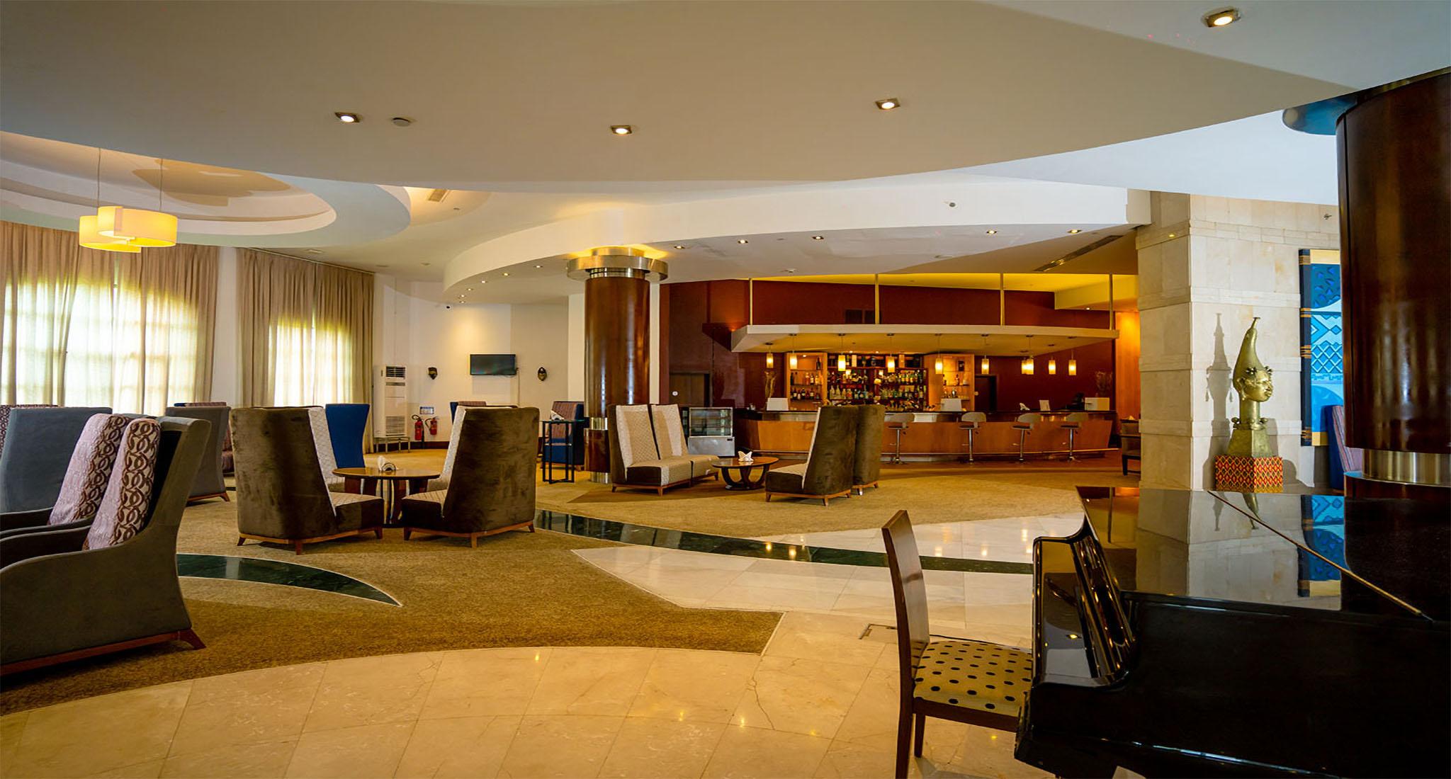 Vista Lobby Bisila Palace