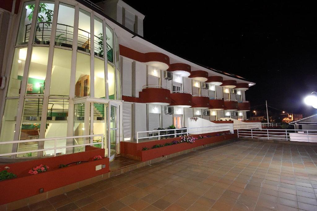 Vista Exterior Nanin Playa Hotel Spa