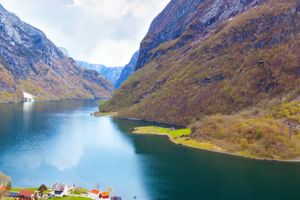 Actividad - Excursión al fiordo de Nærøy, Flåm, Stegastein y Skjervsfossen