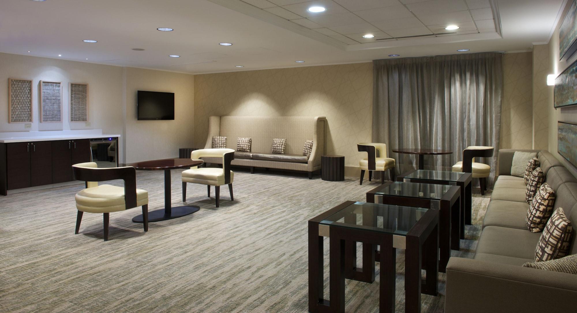 Vista Lobby Fairfax Marriott at Fair Oaks