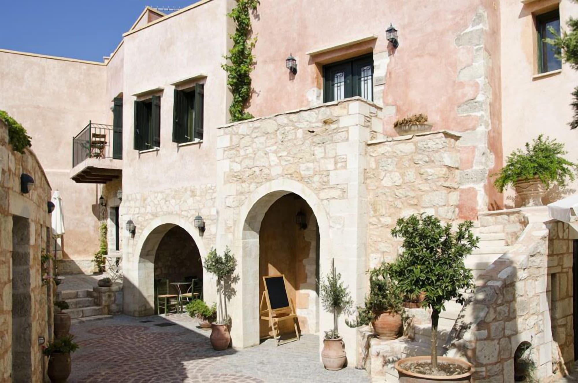 Vista Exterior Kastellos Village - Central Complex