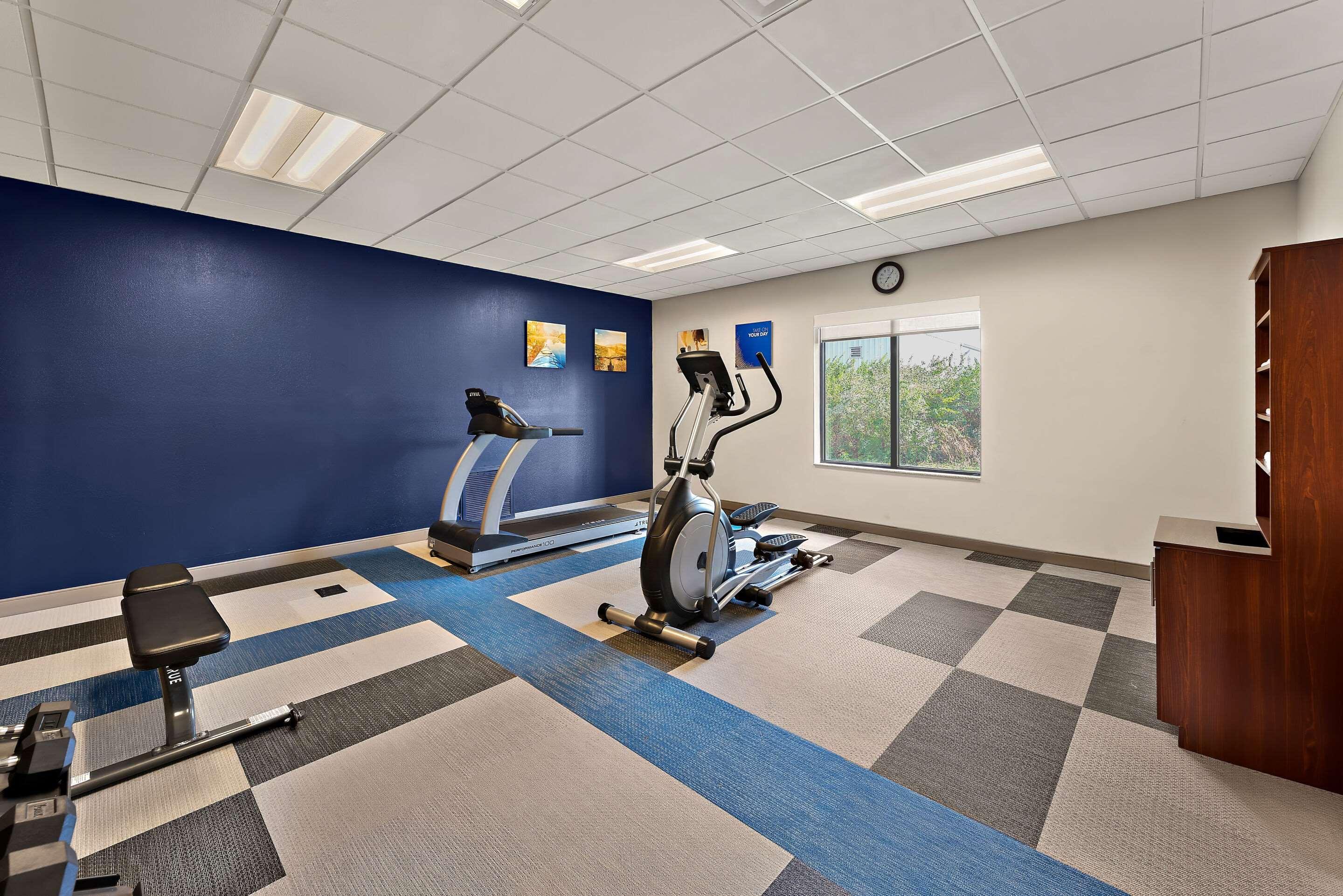 Gimnasio Comfort Suites Columbus East Broad