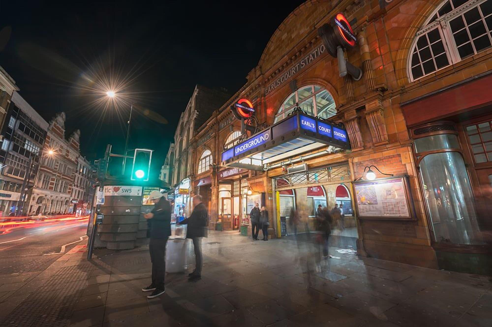 Equipamiento de Habitación No 1 The Mansion Apartments by Mansley
