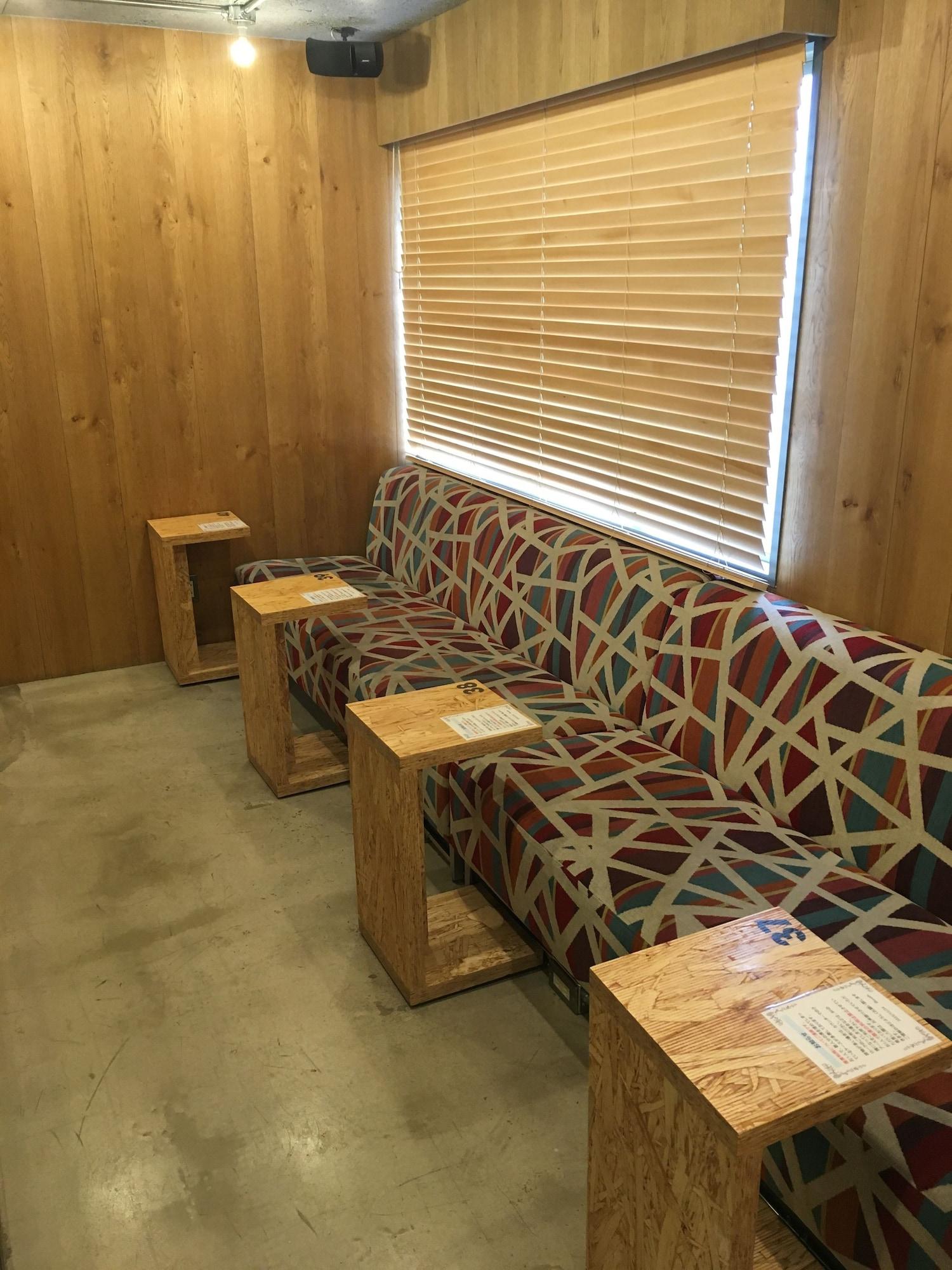 Restaurant Booth Net Cafe & Capsule