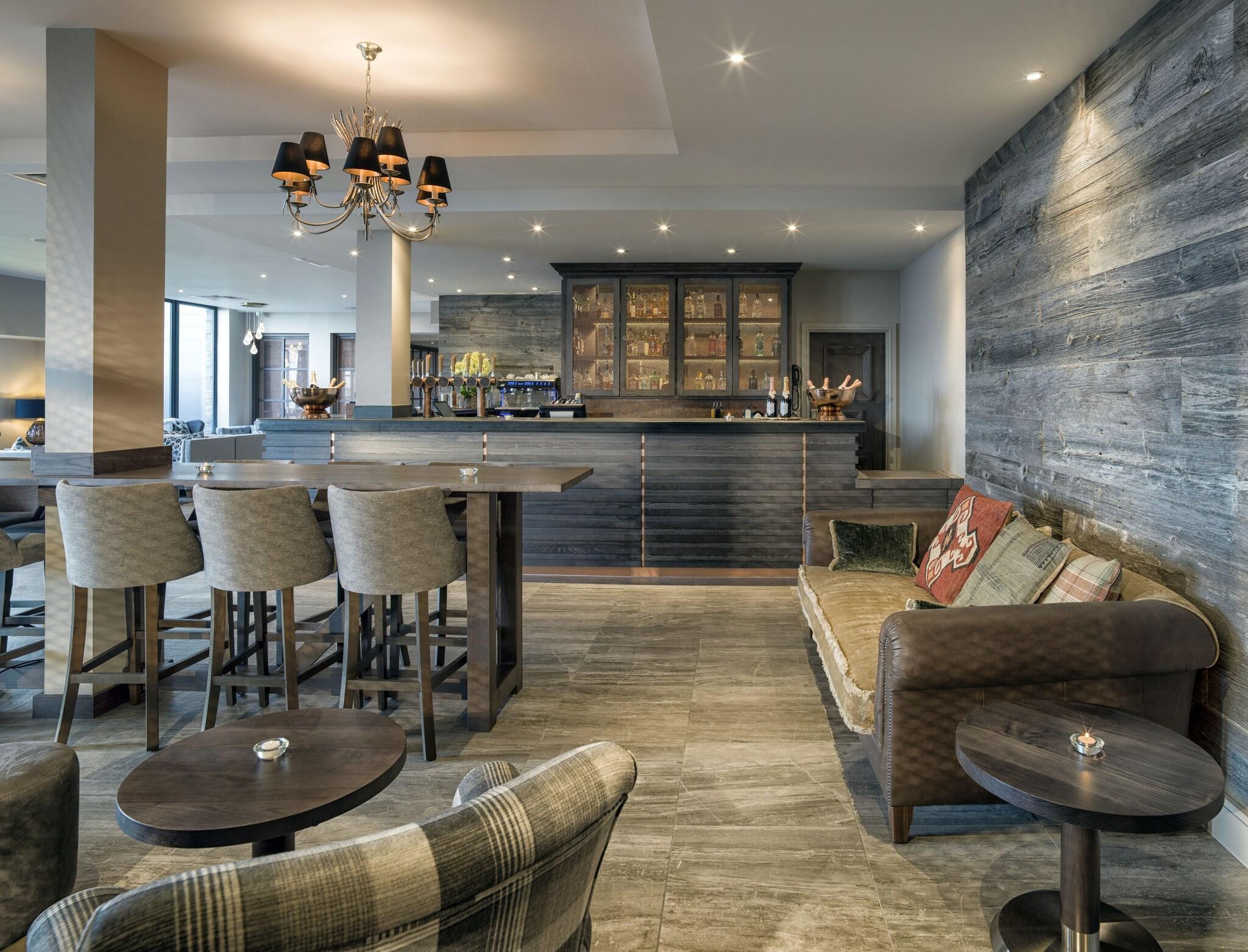 Bar/Salón Boulevard Hotel
