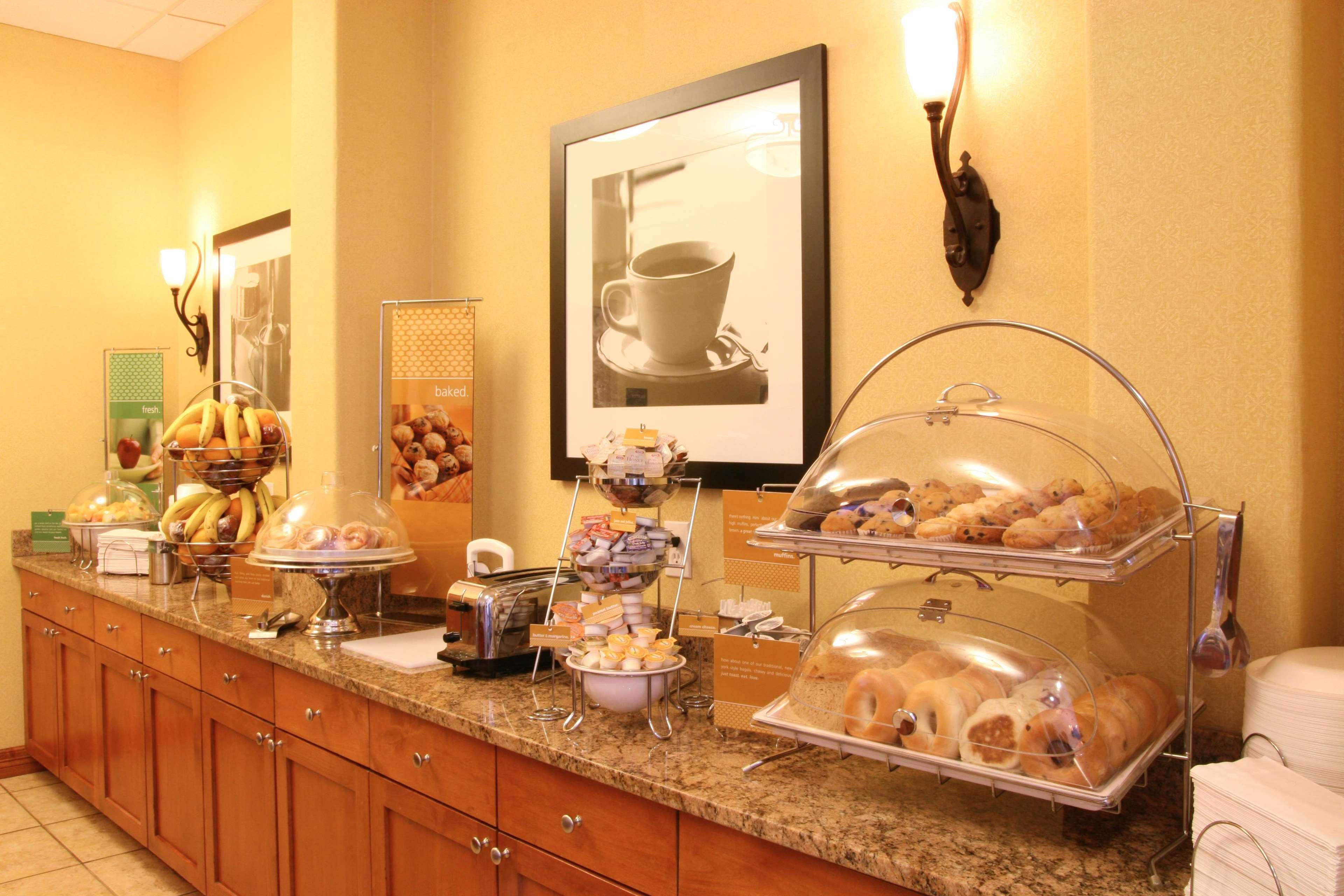 Restaurant Hampton Inn & Suites Parker