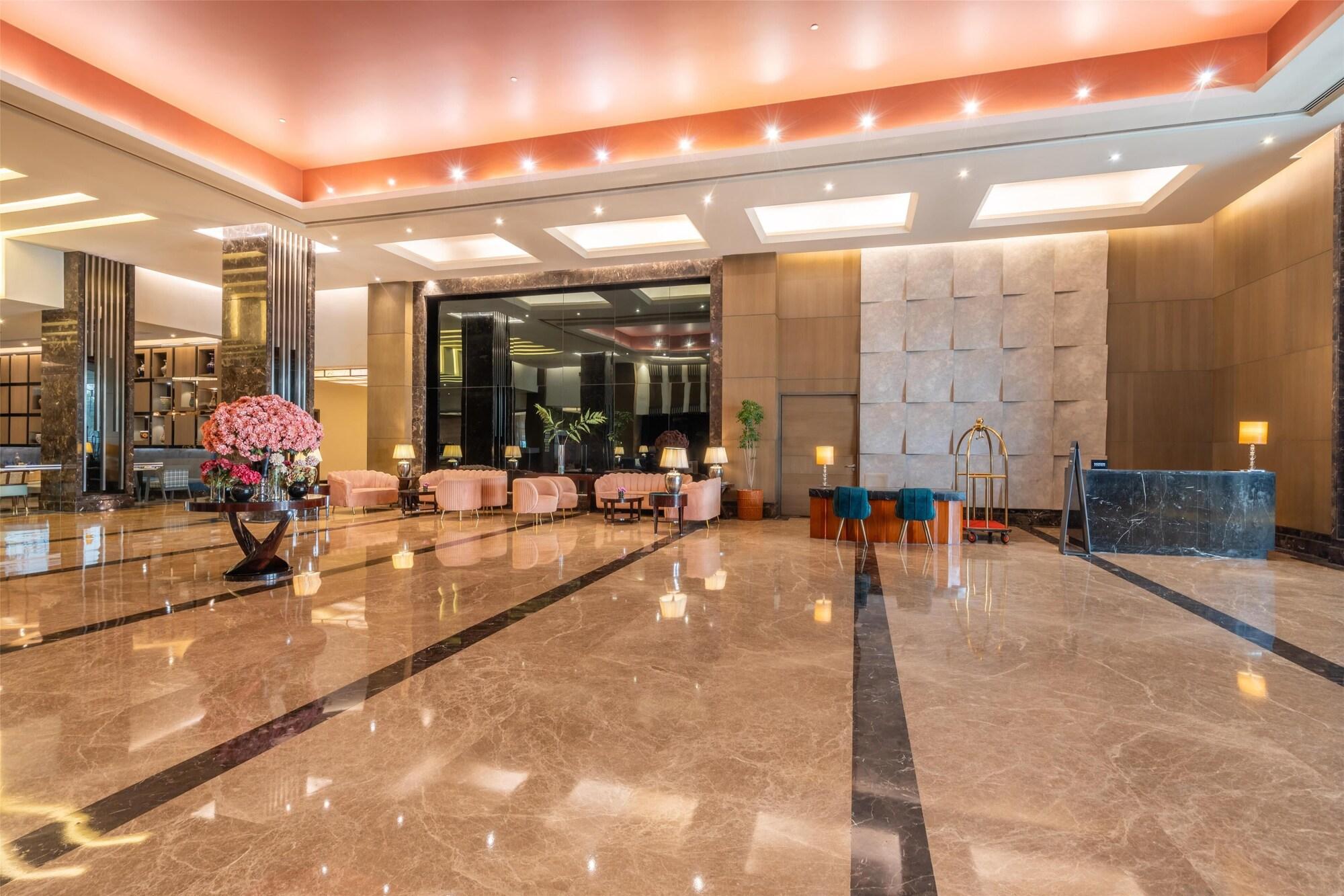Vista Lobby Radisson Blu Hotel Rudrapur