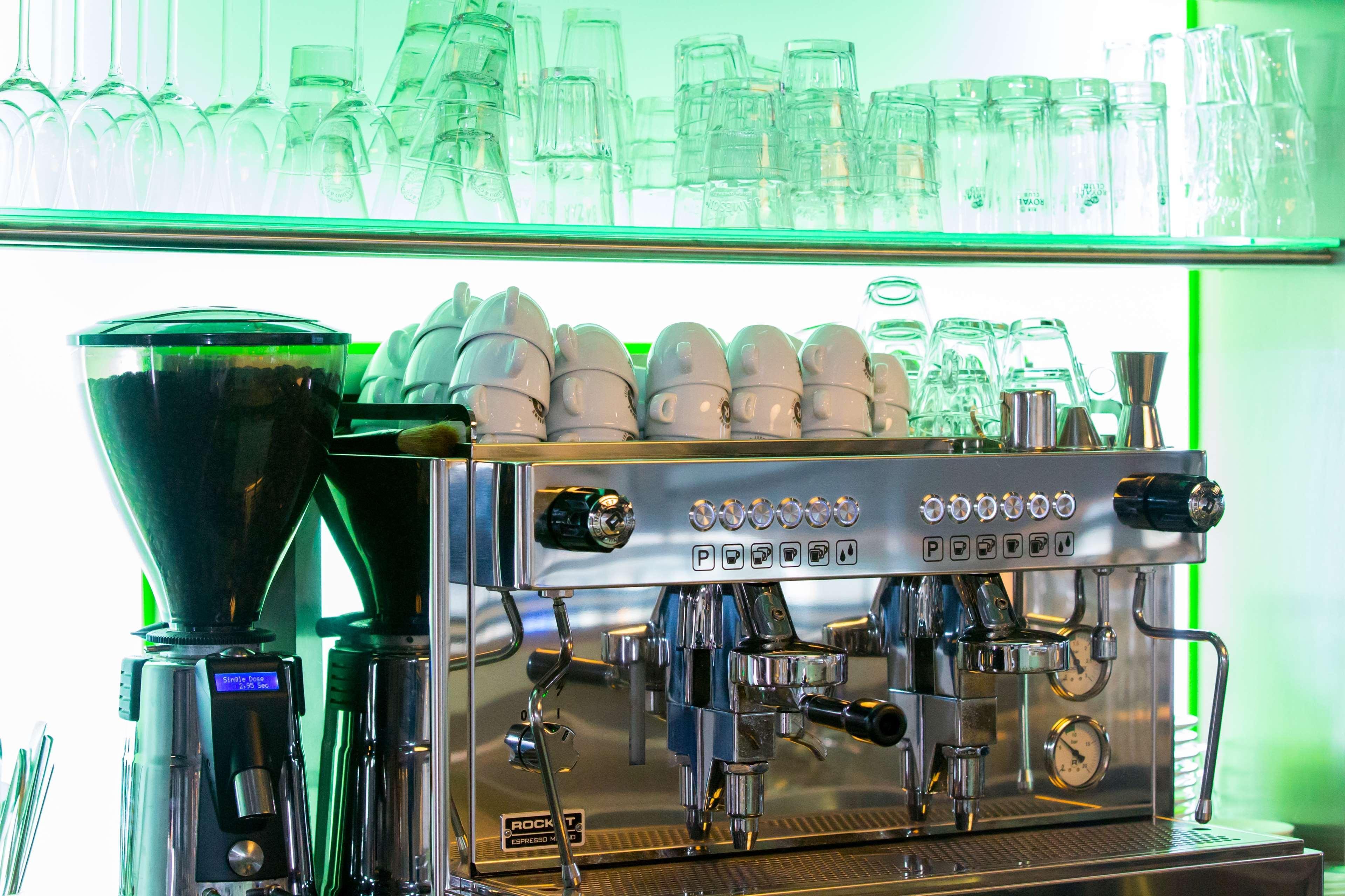 Bar/Salón Tulip Inn Eindhoven Airport