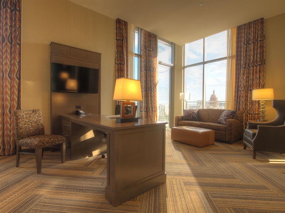 Comodidades del Alojamiento Hampton Inn & Suites Austin @ The University / Capitol
