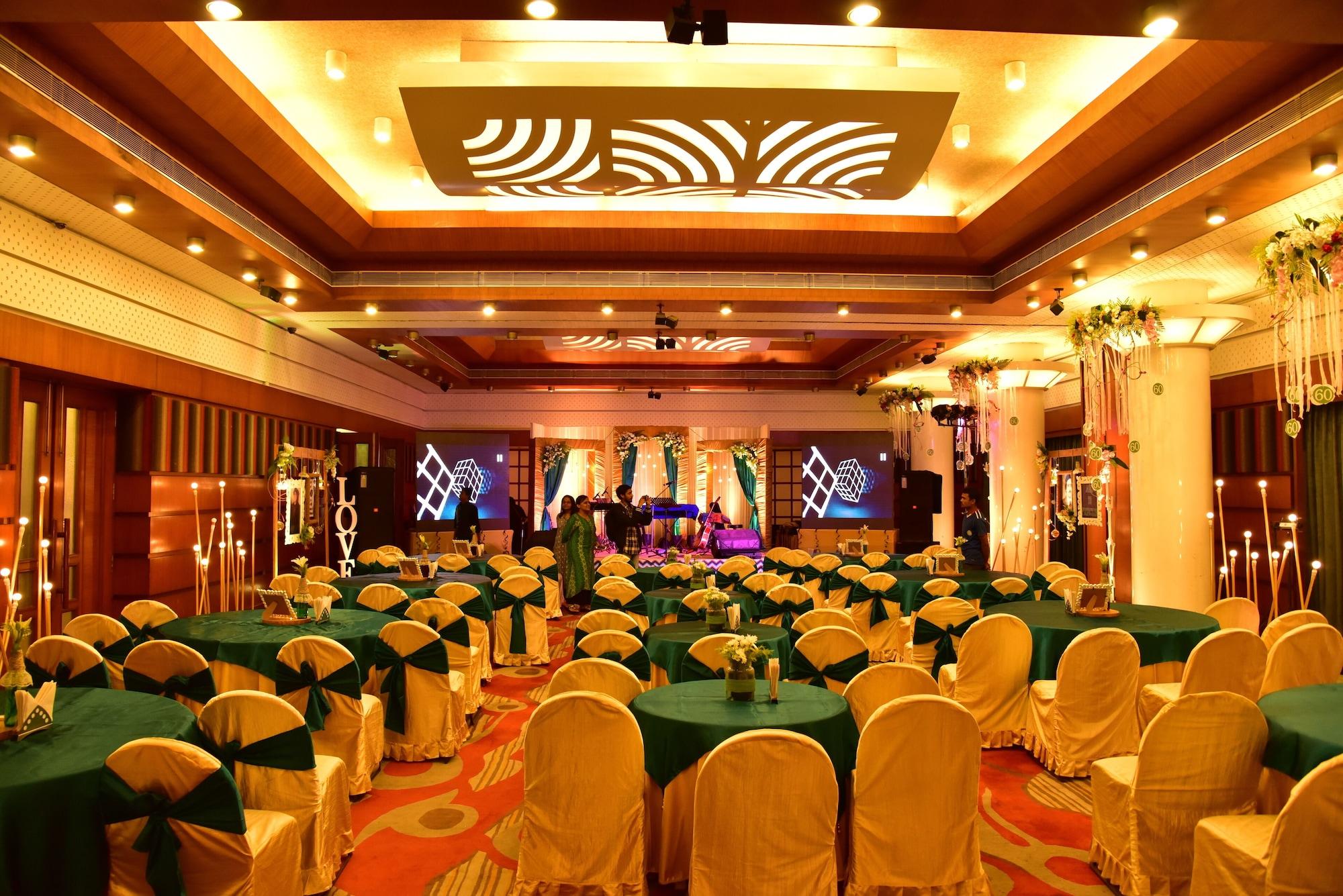Salón de Baile Vishwaratna Hotel