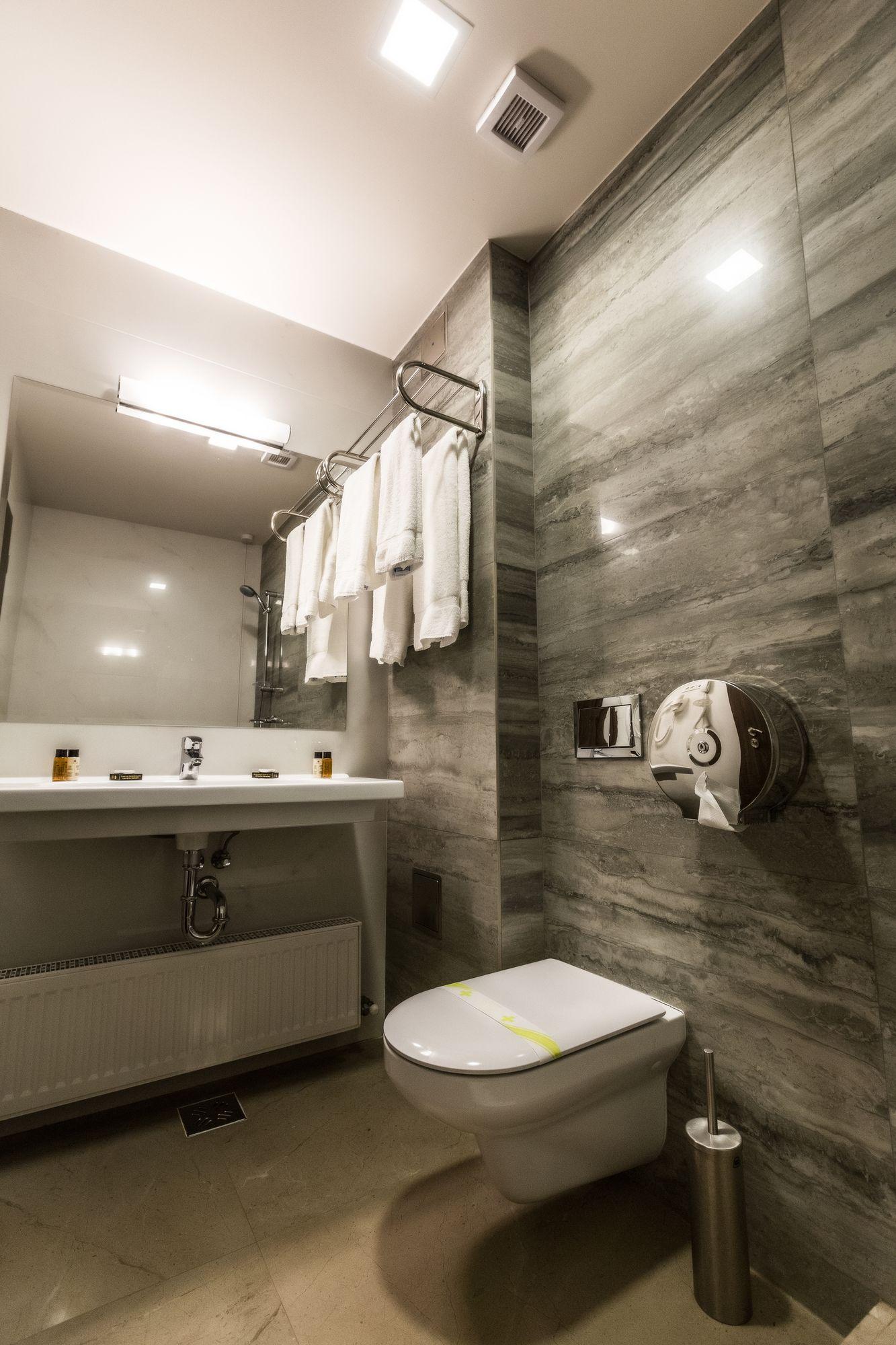 Equipamiento de Habitación Grand Hotel Belvedere Brasov