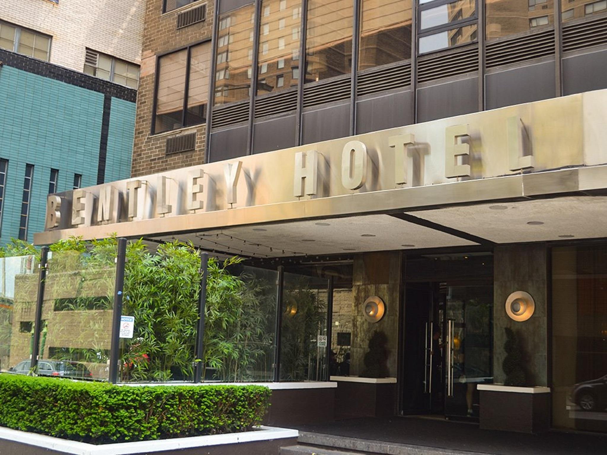 Vista Exterior Bentley Hotel