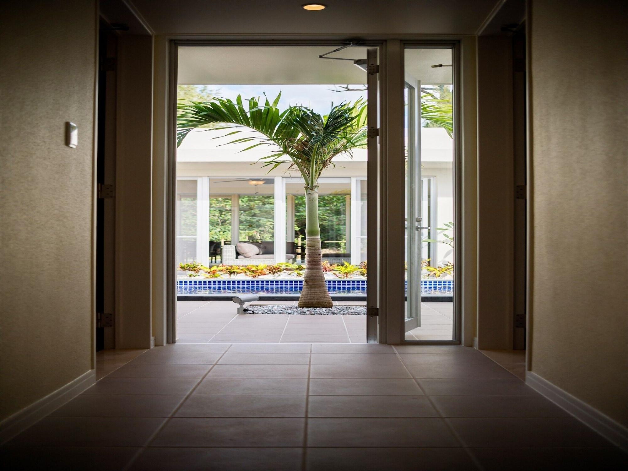 Vista Exterior Ahman Suite Villa Sumuide