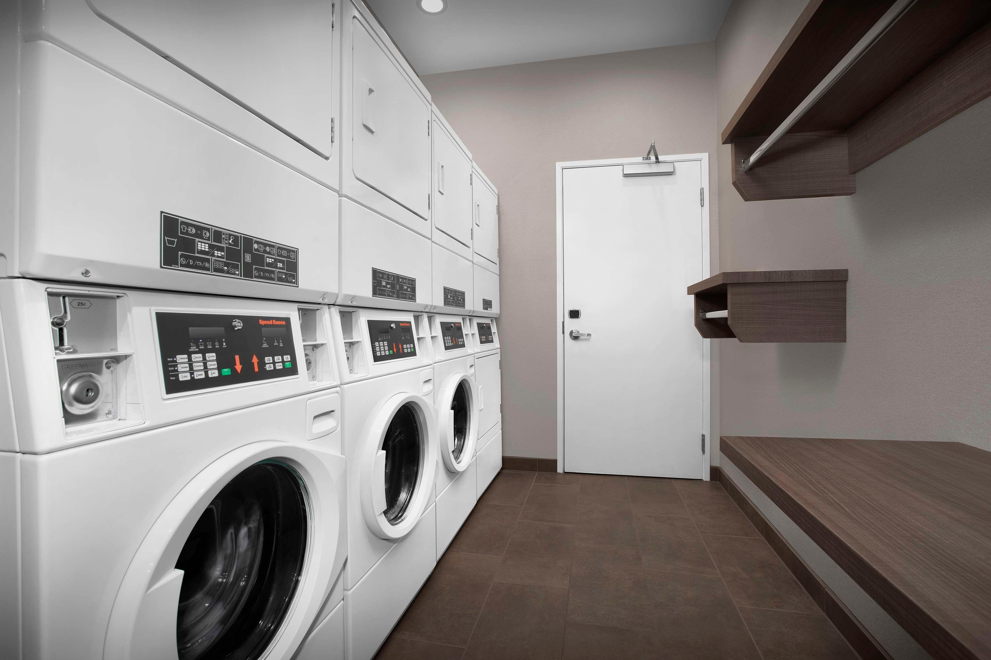 Vista Lobby Home2 Suites By Hilton Phoenix North Happy Valley