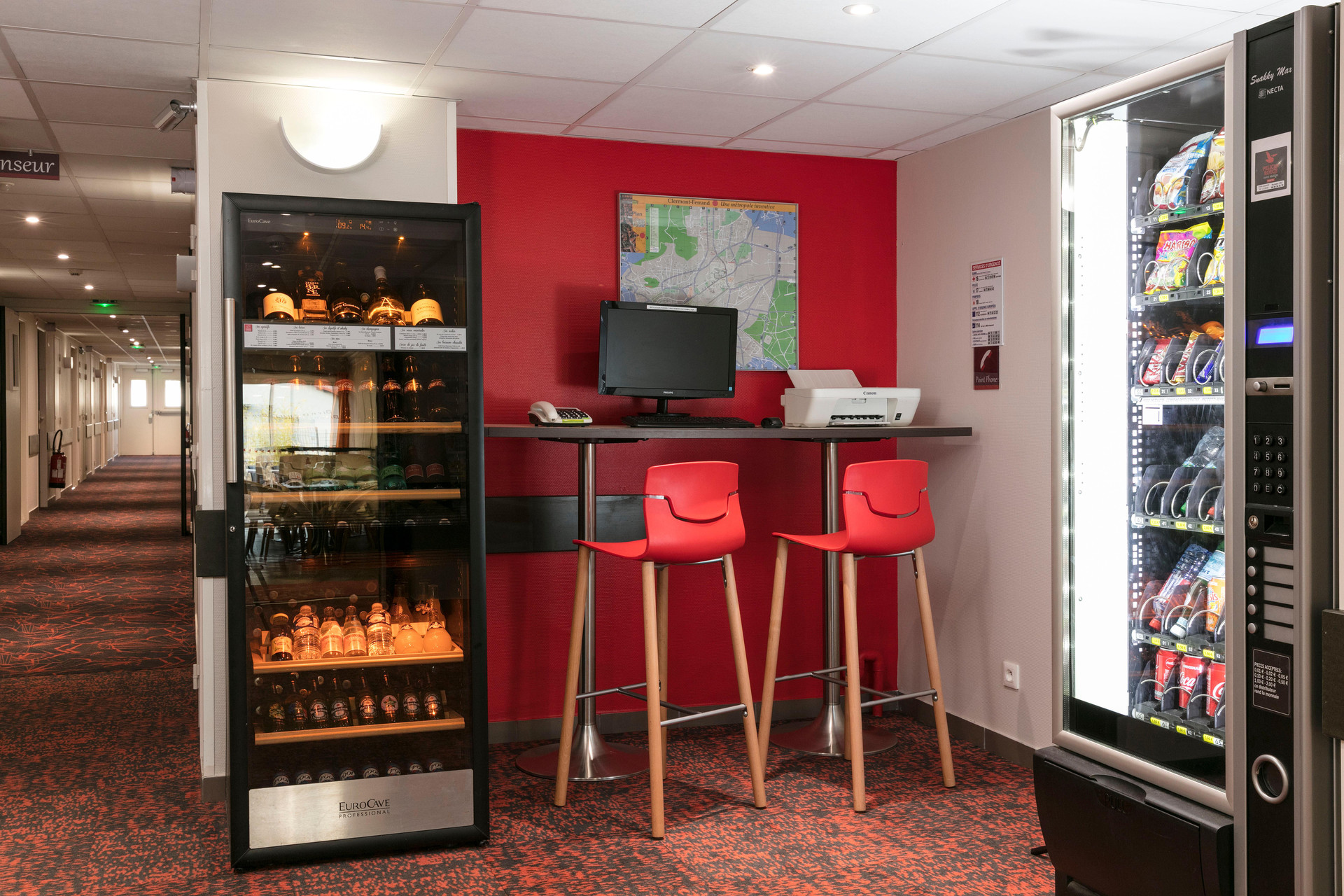 Vista Lobby Hôtel Clermont Estaing