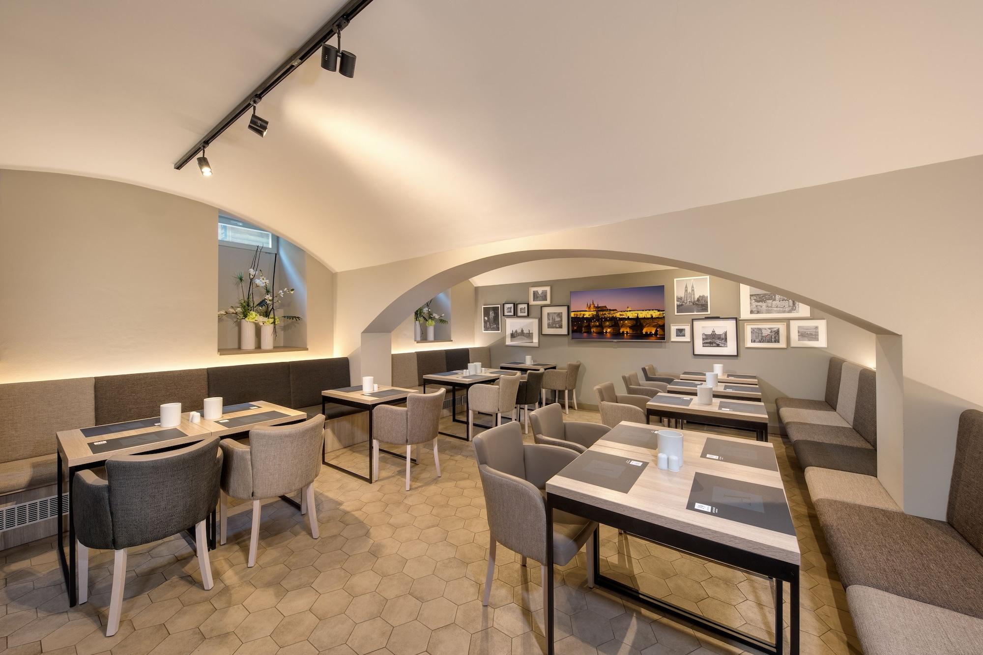 Restaurant Avenue Legerova 19