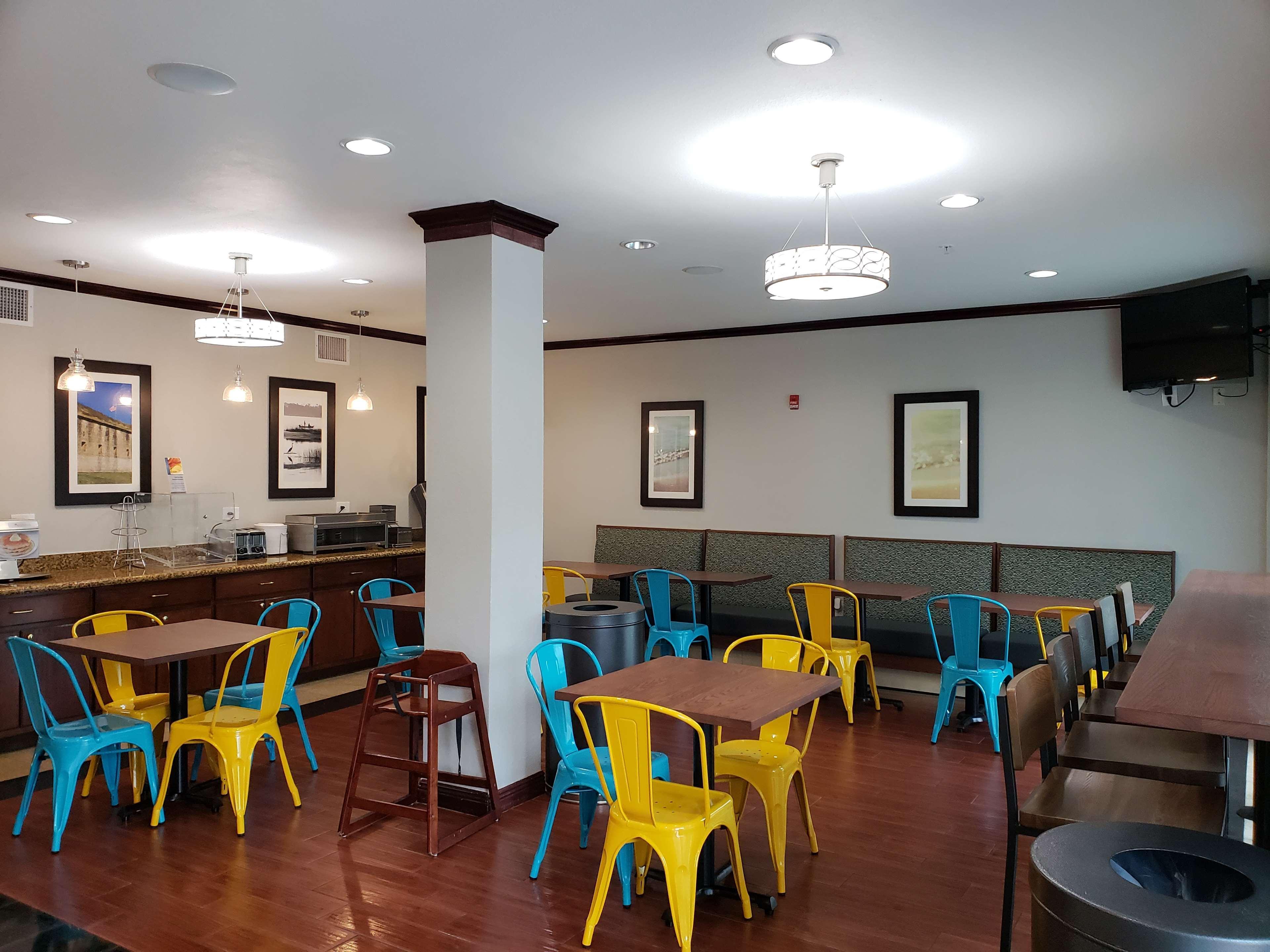 Restaurant Best Western Plus Blue Angel Inn
