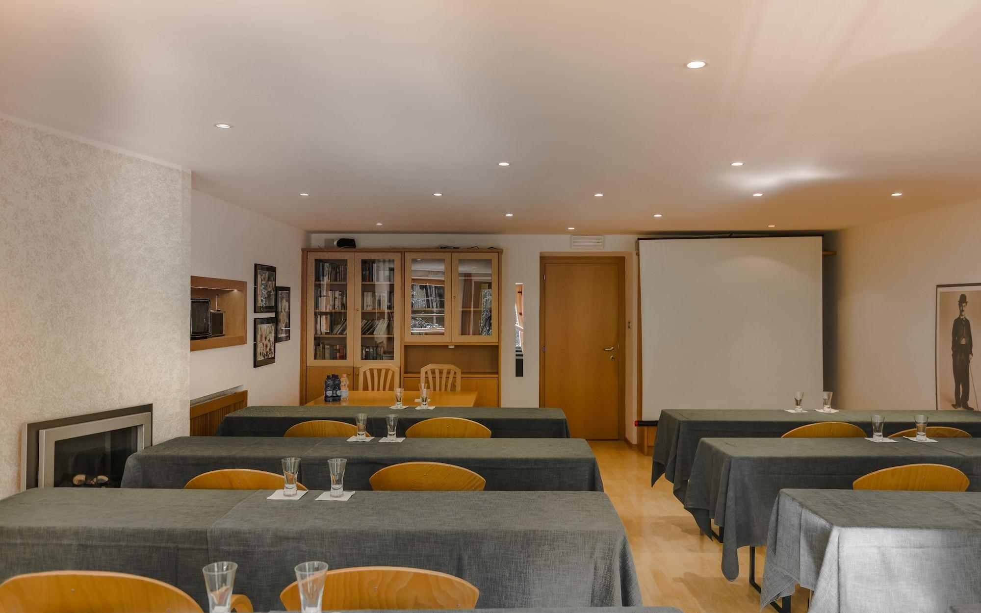 Sala de Reuniones Hotel Adler