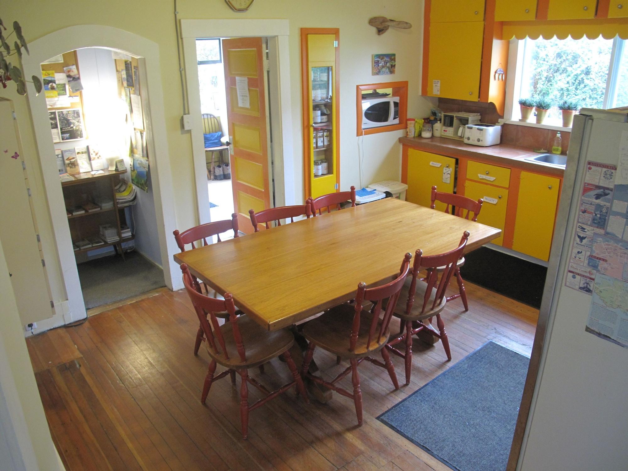 Restaurant Tofino Trek Inn