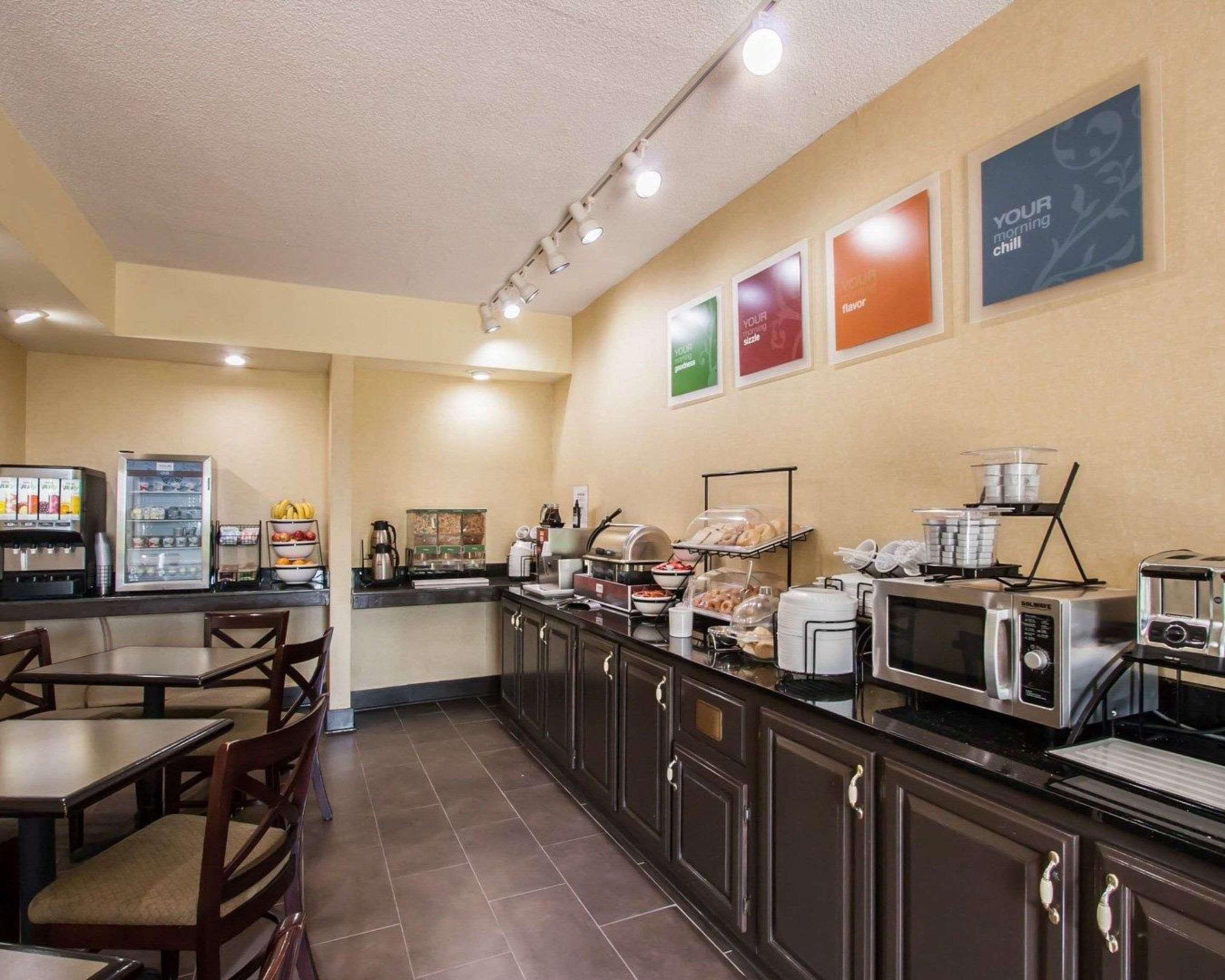 Restaurant Quality Inn Hayti North