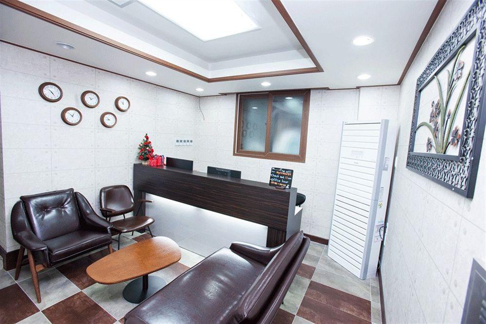 Vista Lobby Seoul Global Hostel