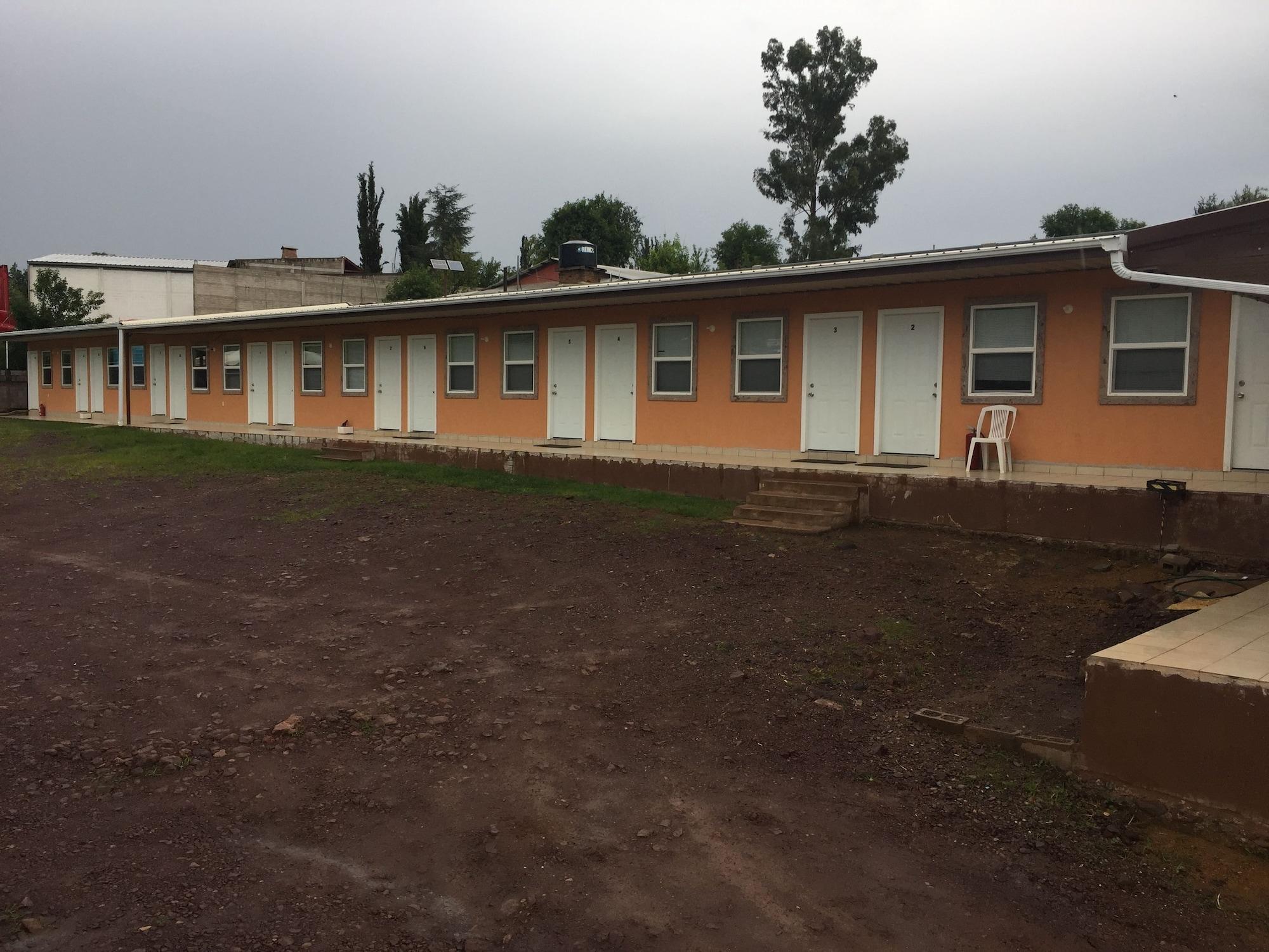 Vista Exterior Hotel Ejecutivo Temoris