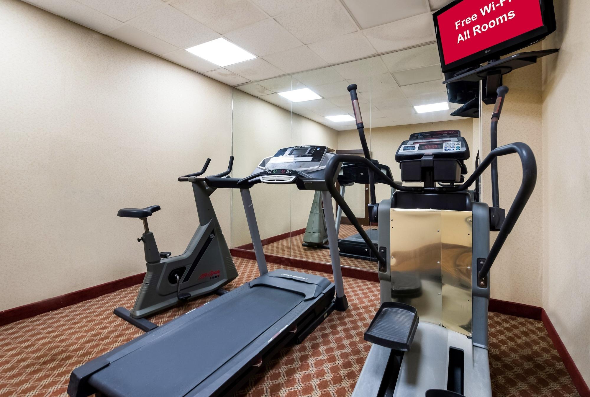 Gimnasio Red Roof Inn & Suites Newark - University