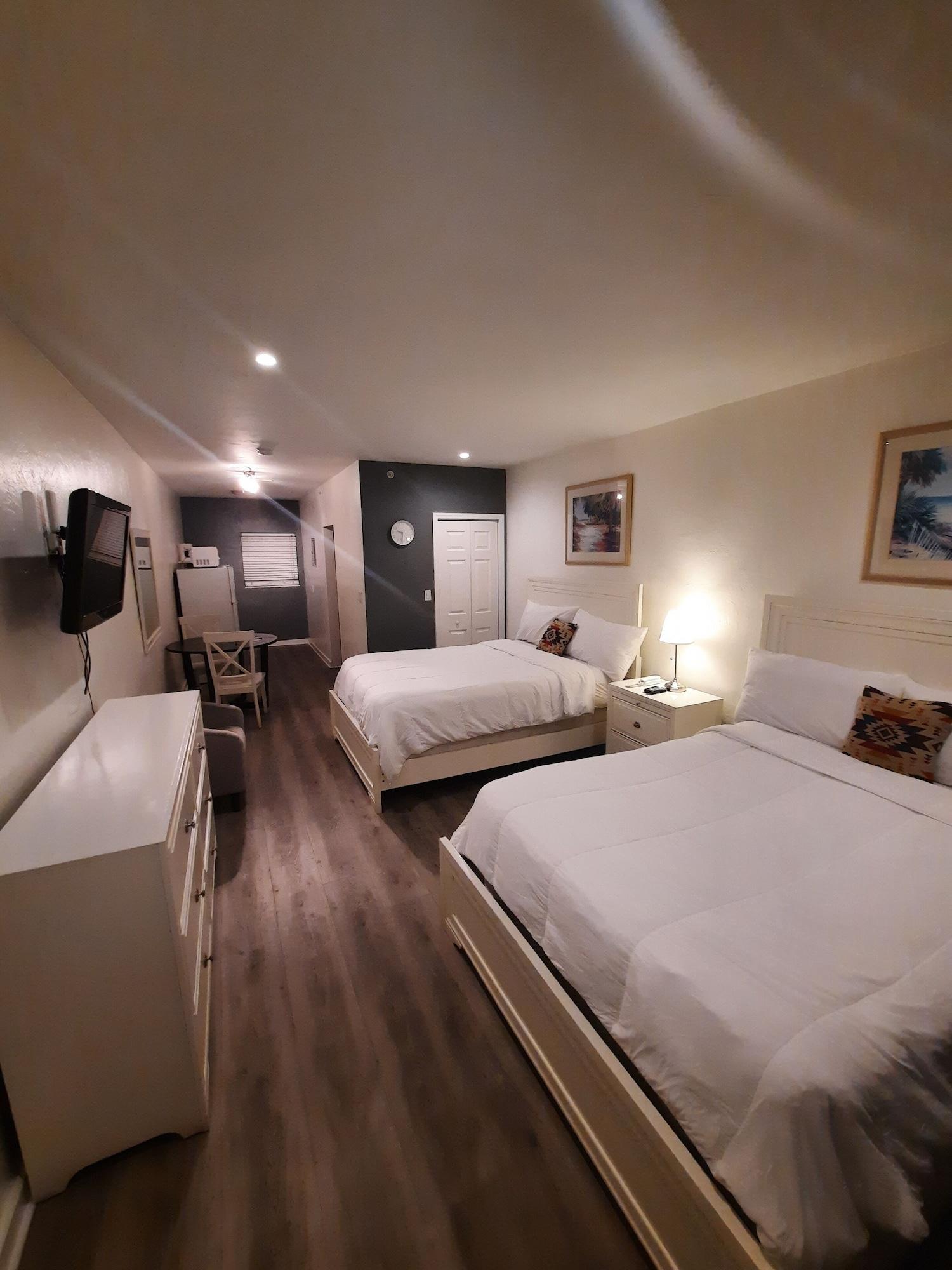 Varios Stardust Hotel