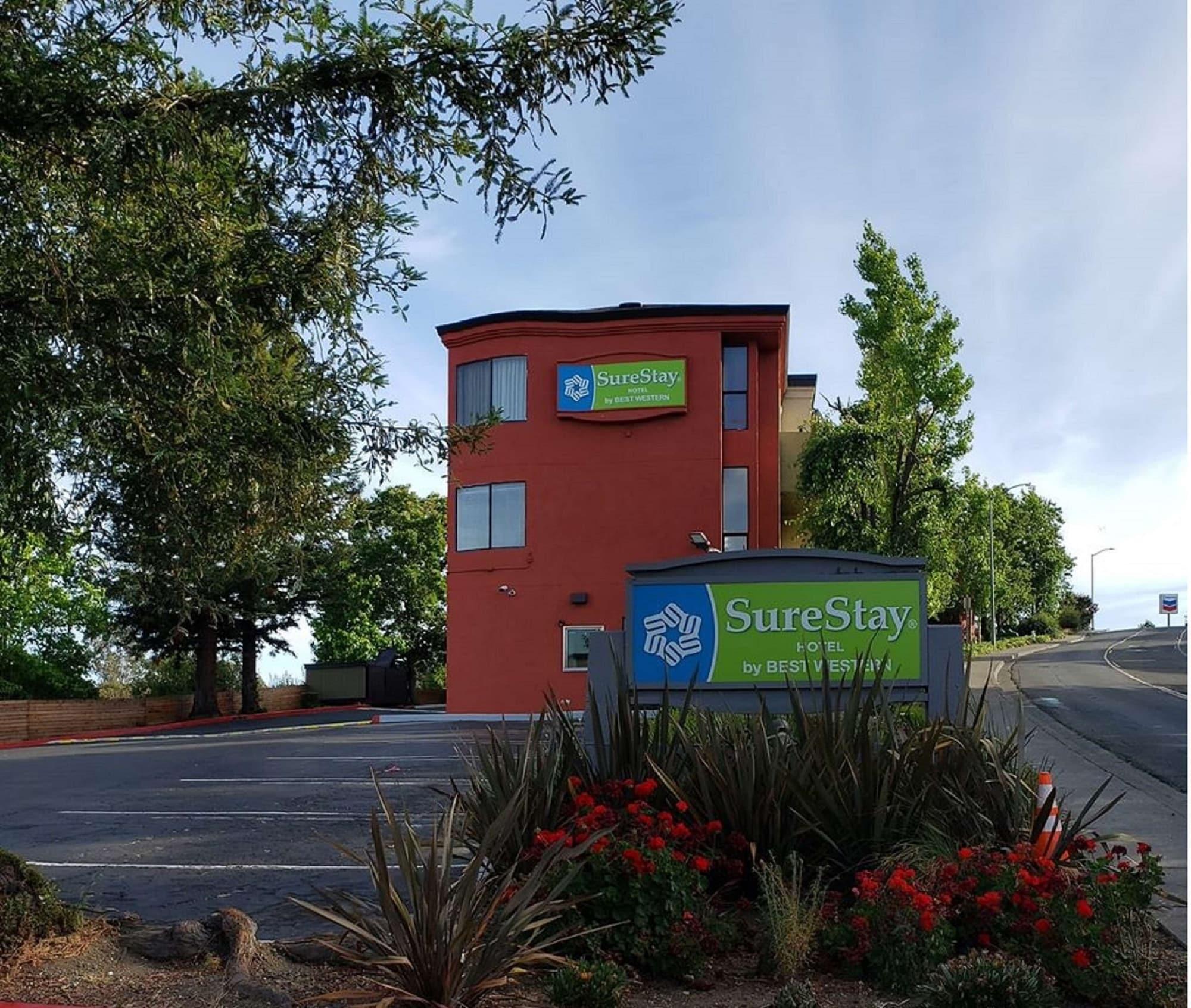Varios SureStay Hotel by Best Western Vallejo Napa Valley
