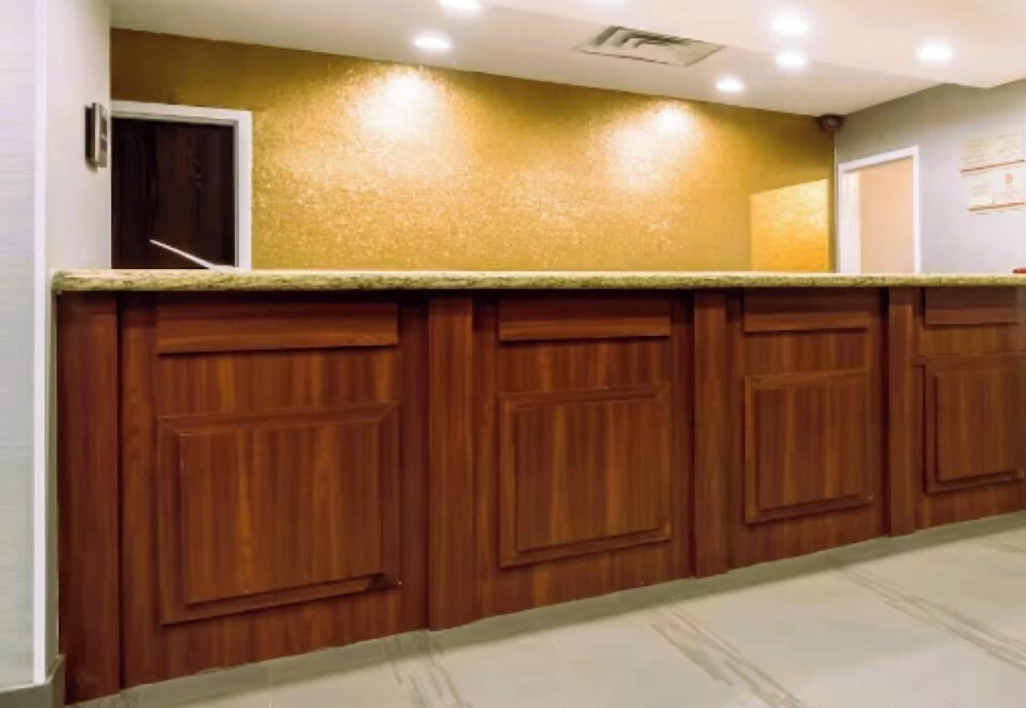 Vista Lobby Hawthorn Extended Stay by Wyndham Cincinnati NE/Mason