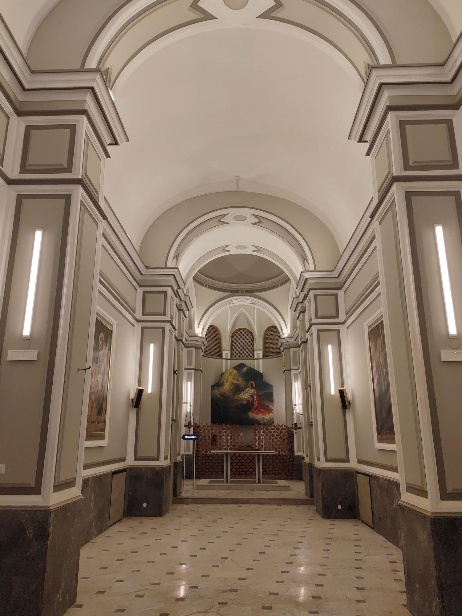 Varios Safestay Naples Materdei