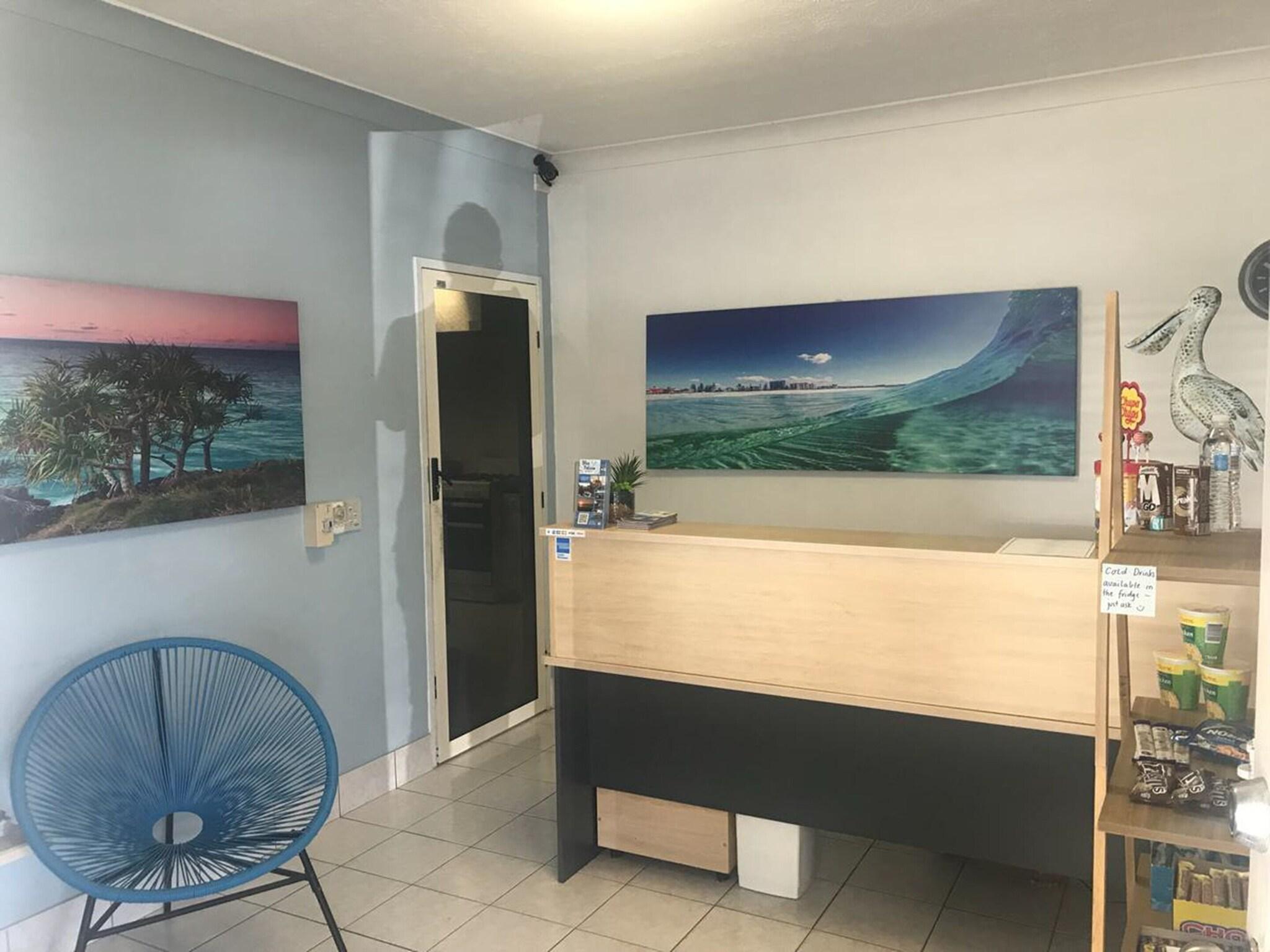 Vista Lobby Blue Pelican Motel