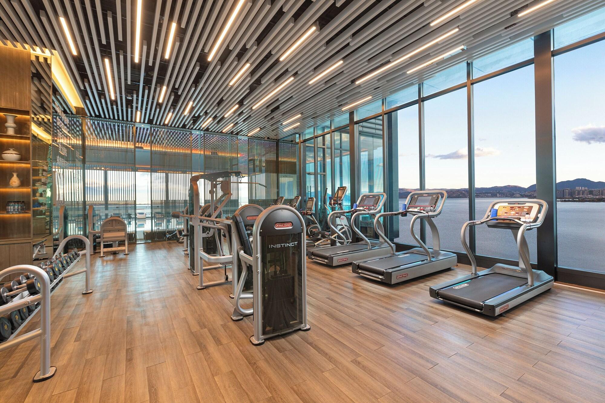 Gimnasio Hotel Indigo Dali Erhai by IHG