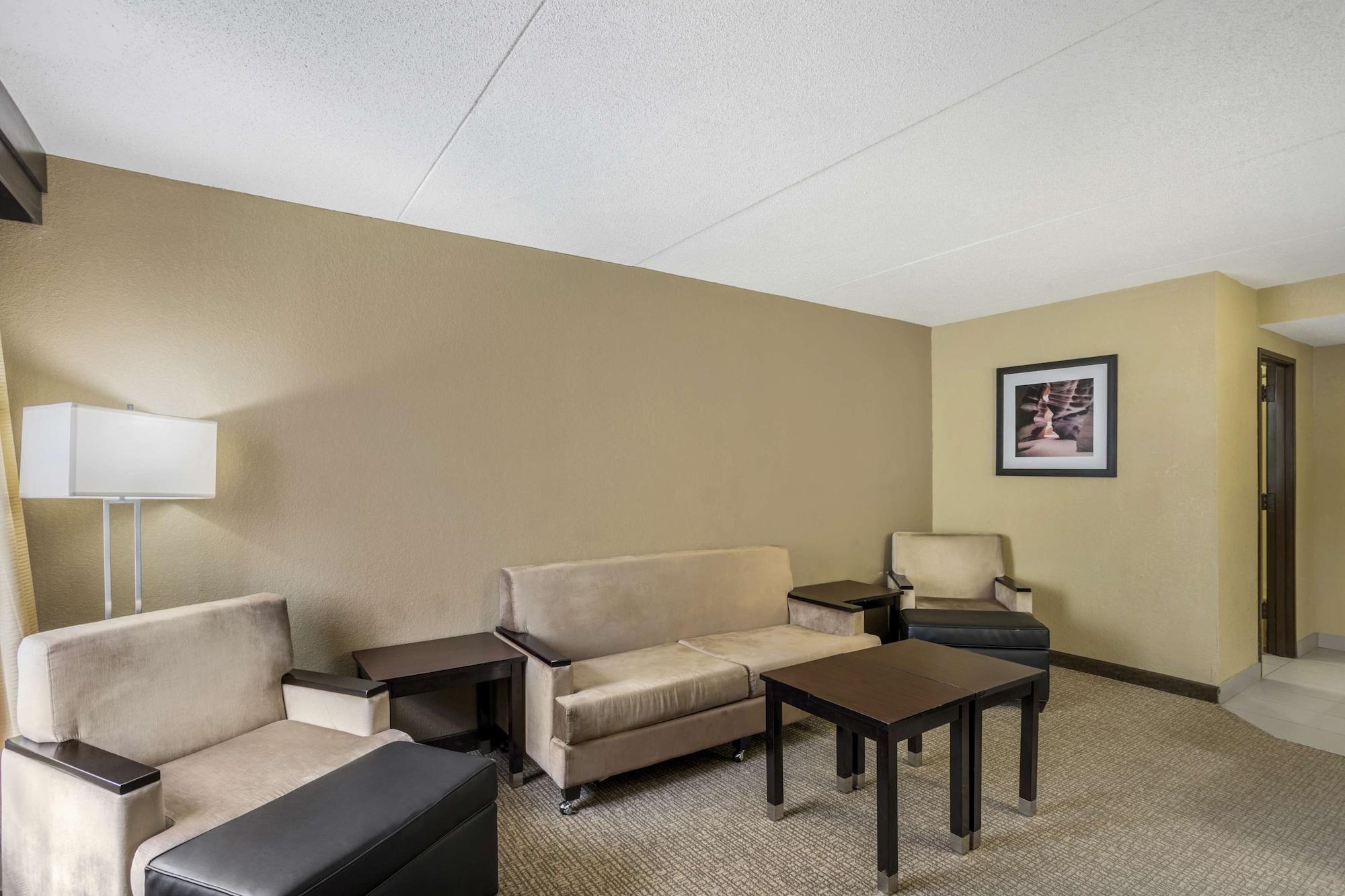 Habitación Best Western Harrisburg North Hotel