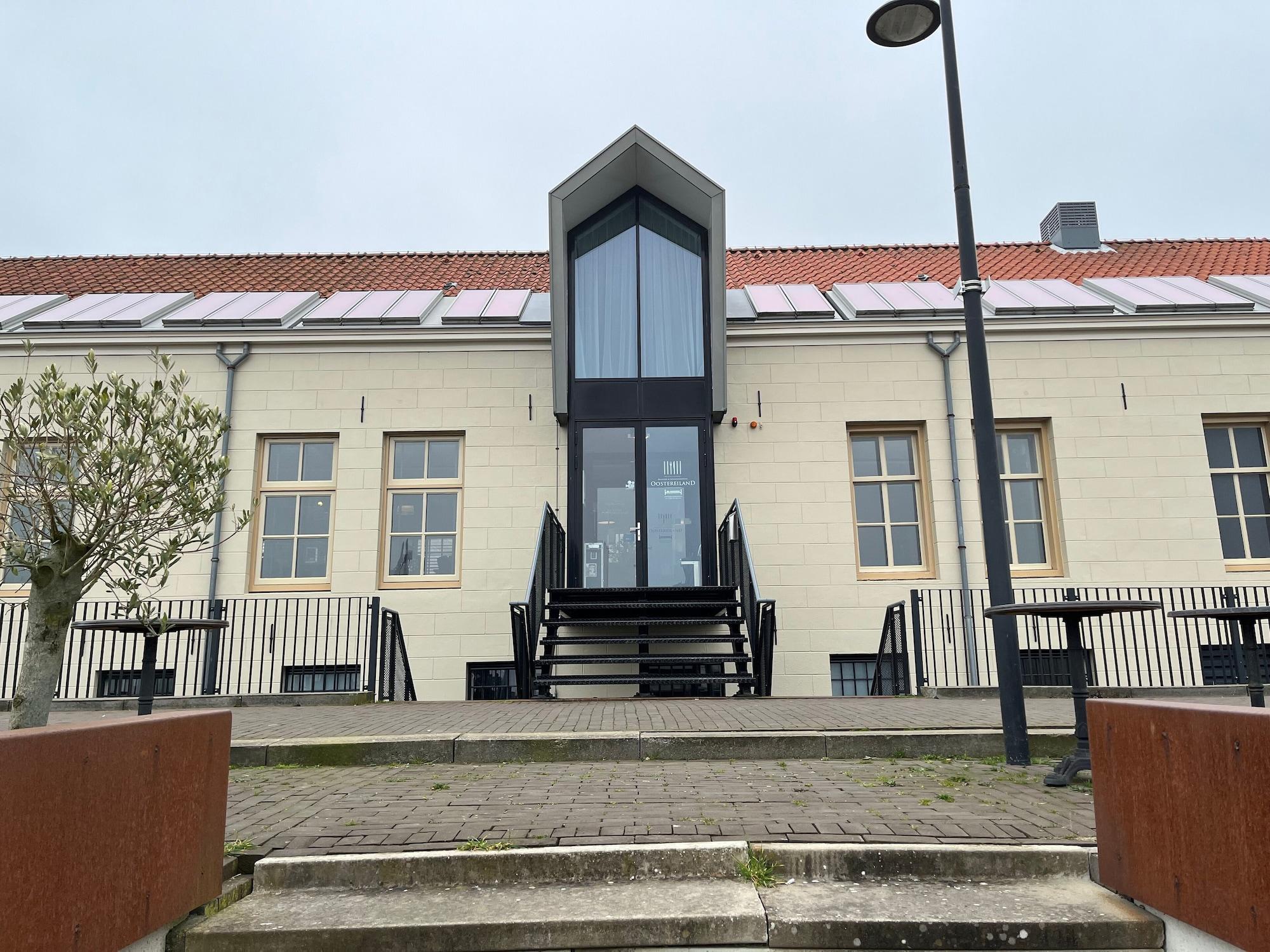 Vista Exterior Hotel Oostereiland - Gevangenis Hotel