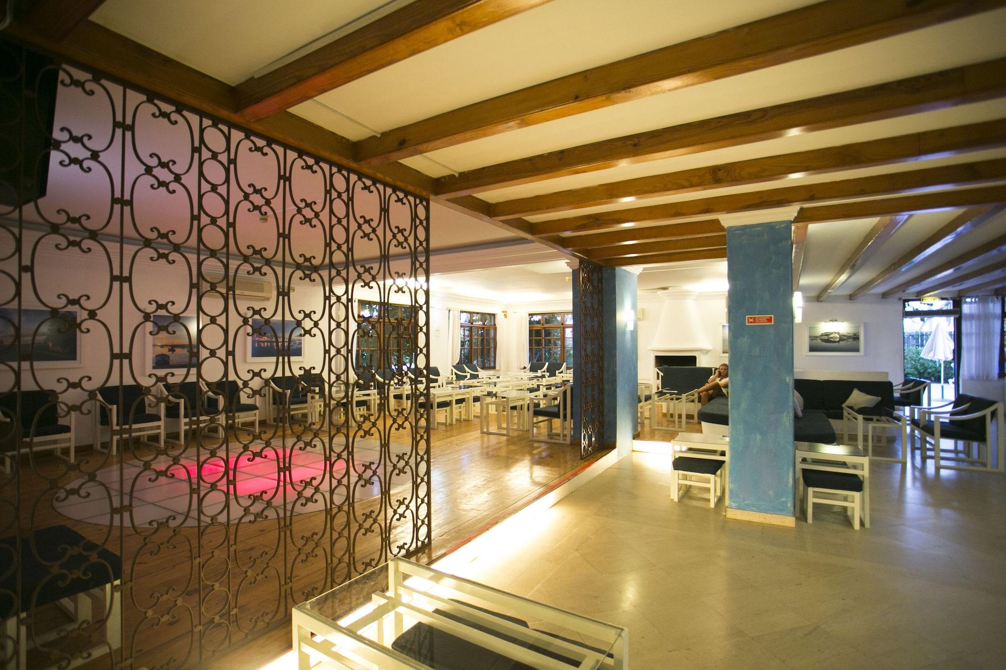 Bar/Salón Mirachoro Praia da Rocha